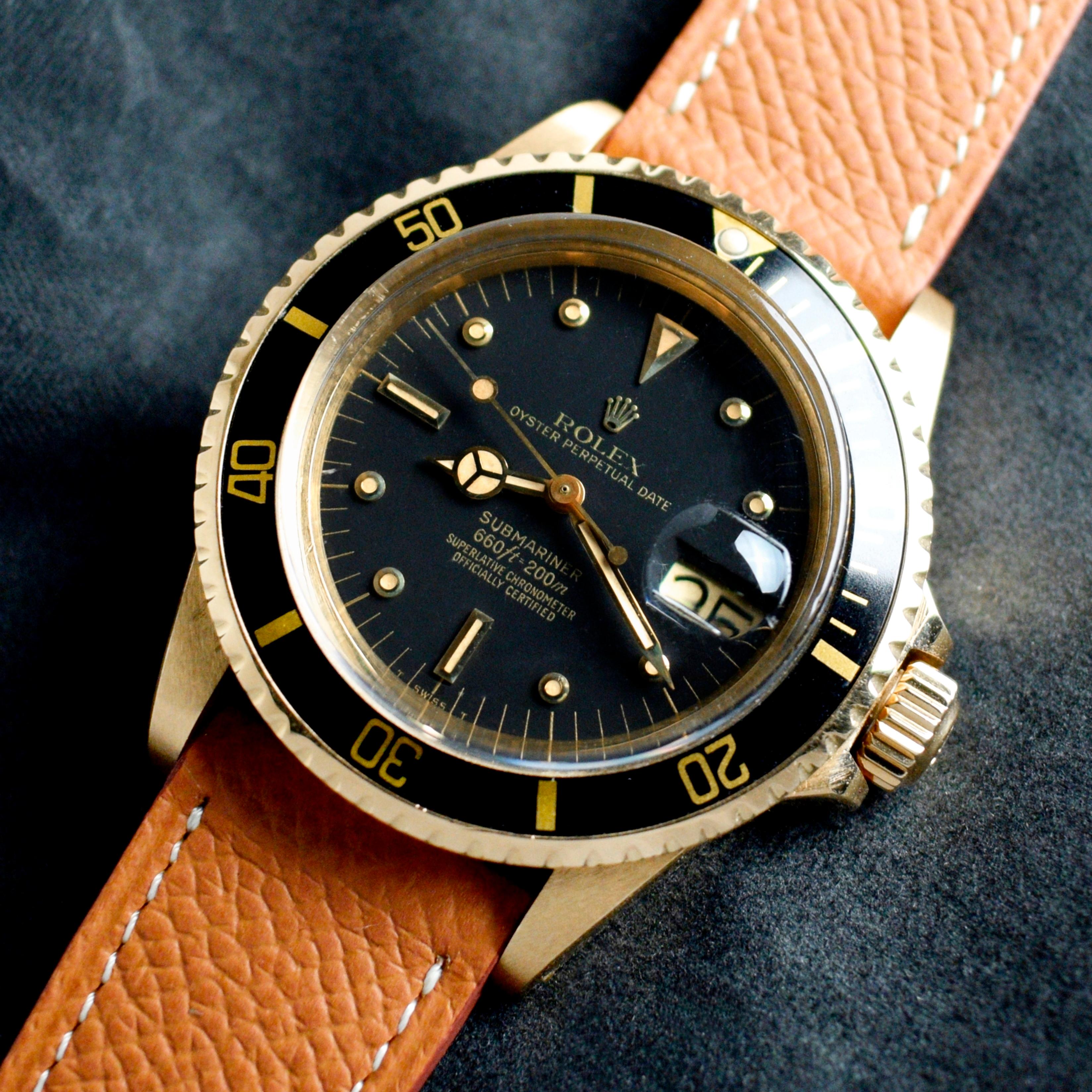Marke: Vintage By Rolex
Modell: 1680
Jahr: 1978
Seriennummer: 57xxxxx
Referenz: C03766

Fall: Zeigen Zeichen der Abnutzung mit leichter Politur von früheren; inneren Fall zurück gestempelt 1680

Zifferblatt: Excellent Aged Condition Tritium