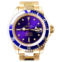 Rolex Submariner, montre automatique 1680 en or jaune 18 carats avec cadran bleu et violet, 1970