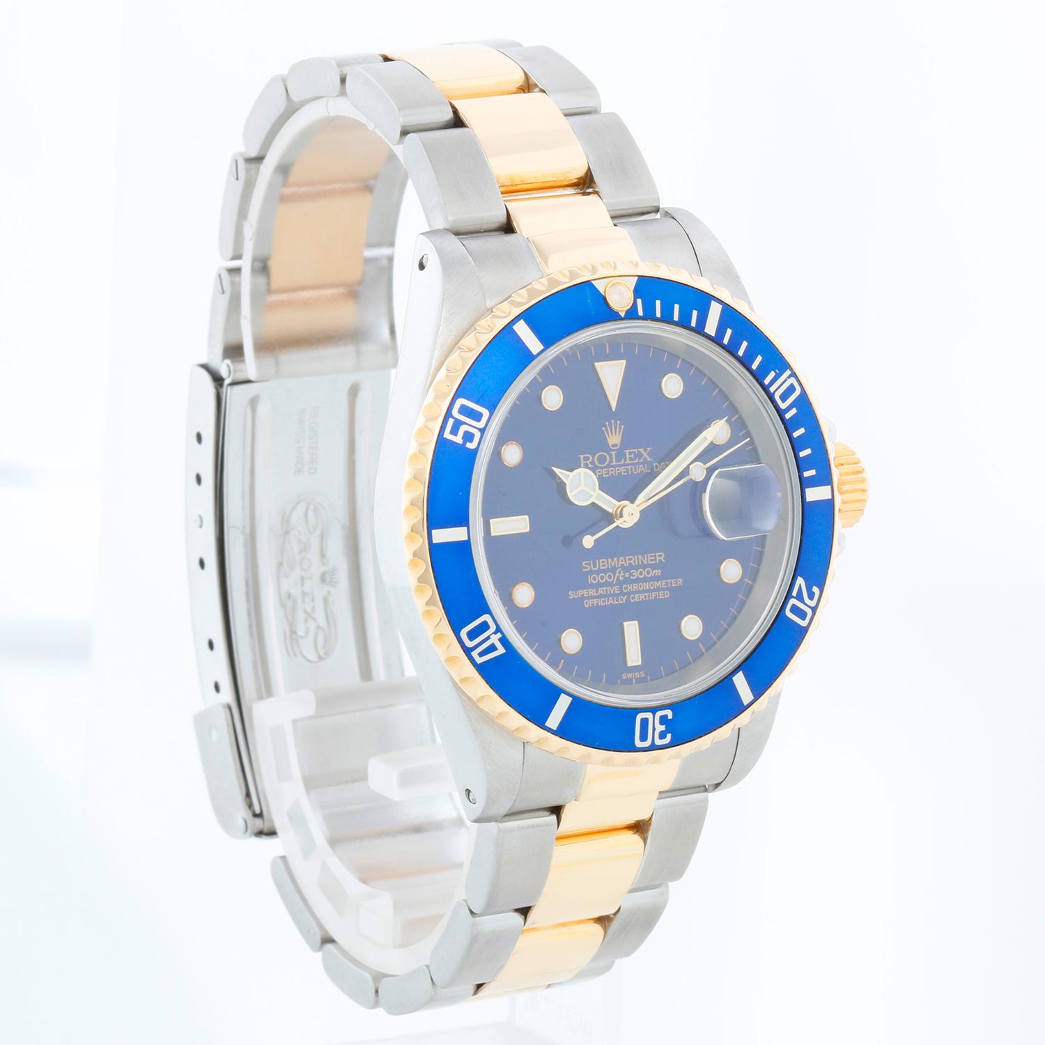 Rolex Submariner 2-Tone Steel & Gold Men's Watch 16613 In Excellent Condition For Sale In Dallas, TX