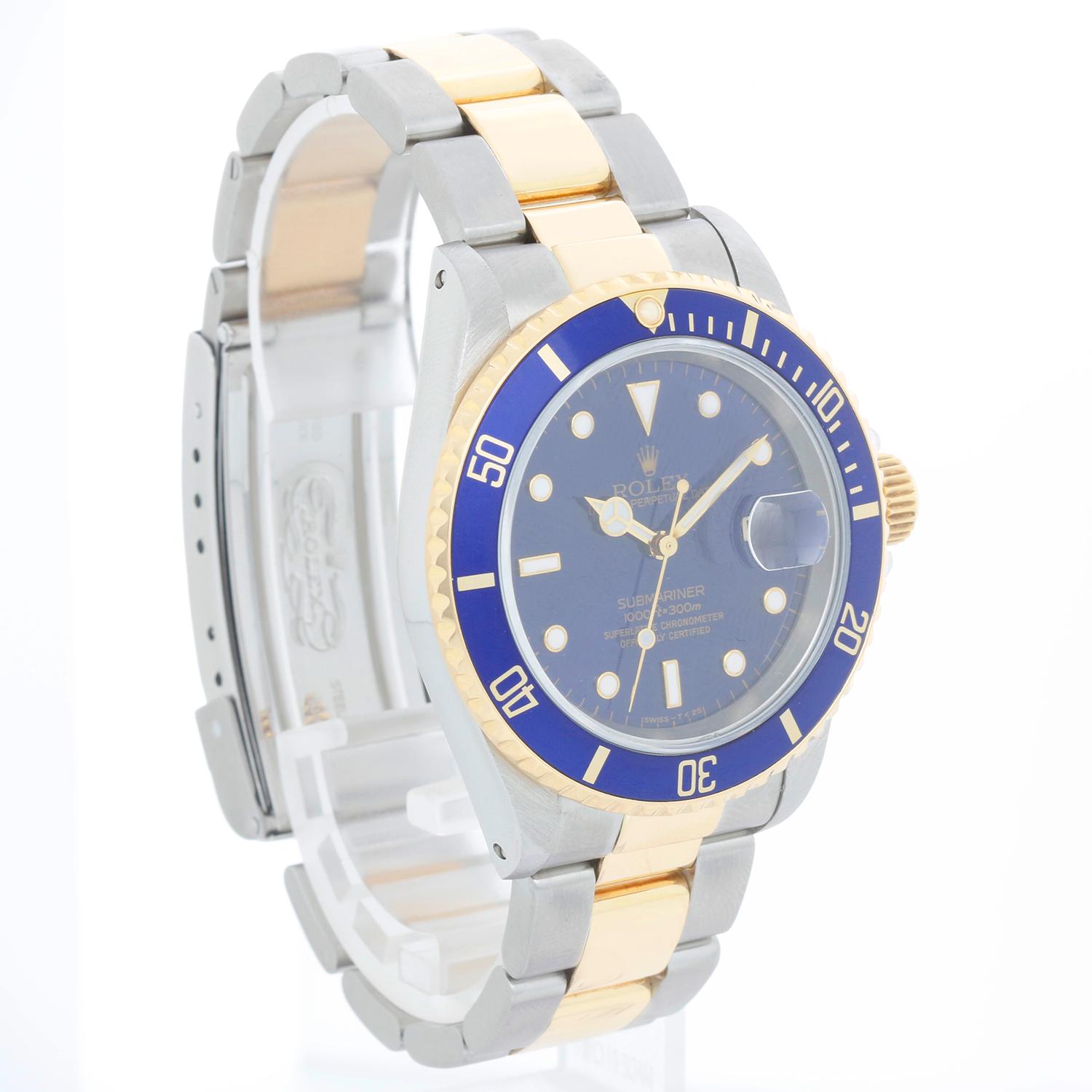 Montre homme Rolex Submariner 2-Tone Steel & Gold 16613 Excellent état - En vente à Dallas, TX