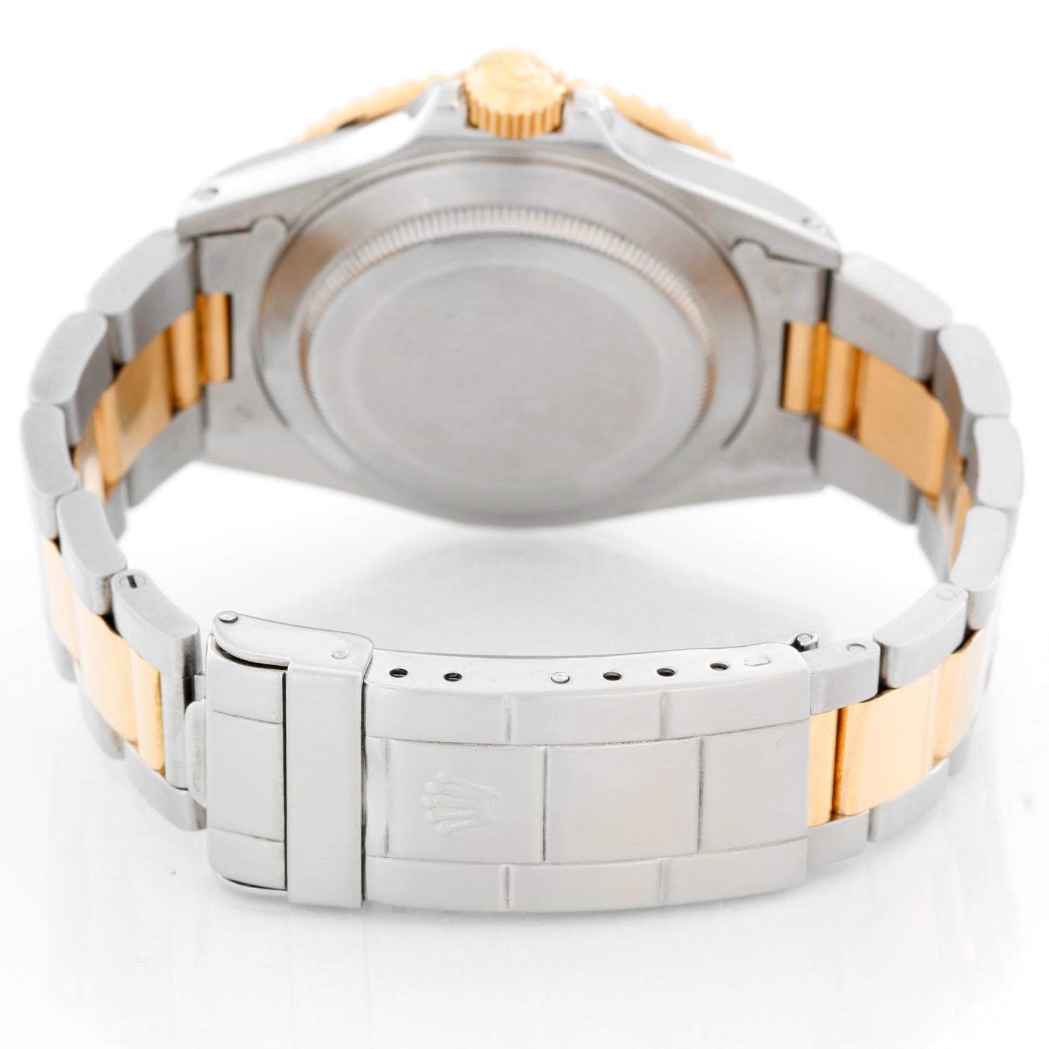 Rolex Submariner 2-Tone Steel and Gold Men's Watch Transitional Model 16803 In Excellent Condition In Dallas, TX