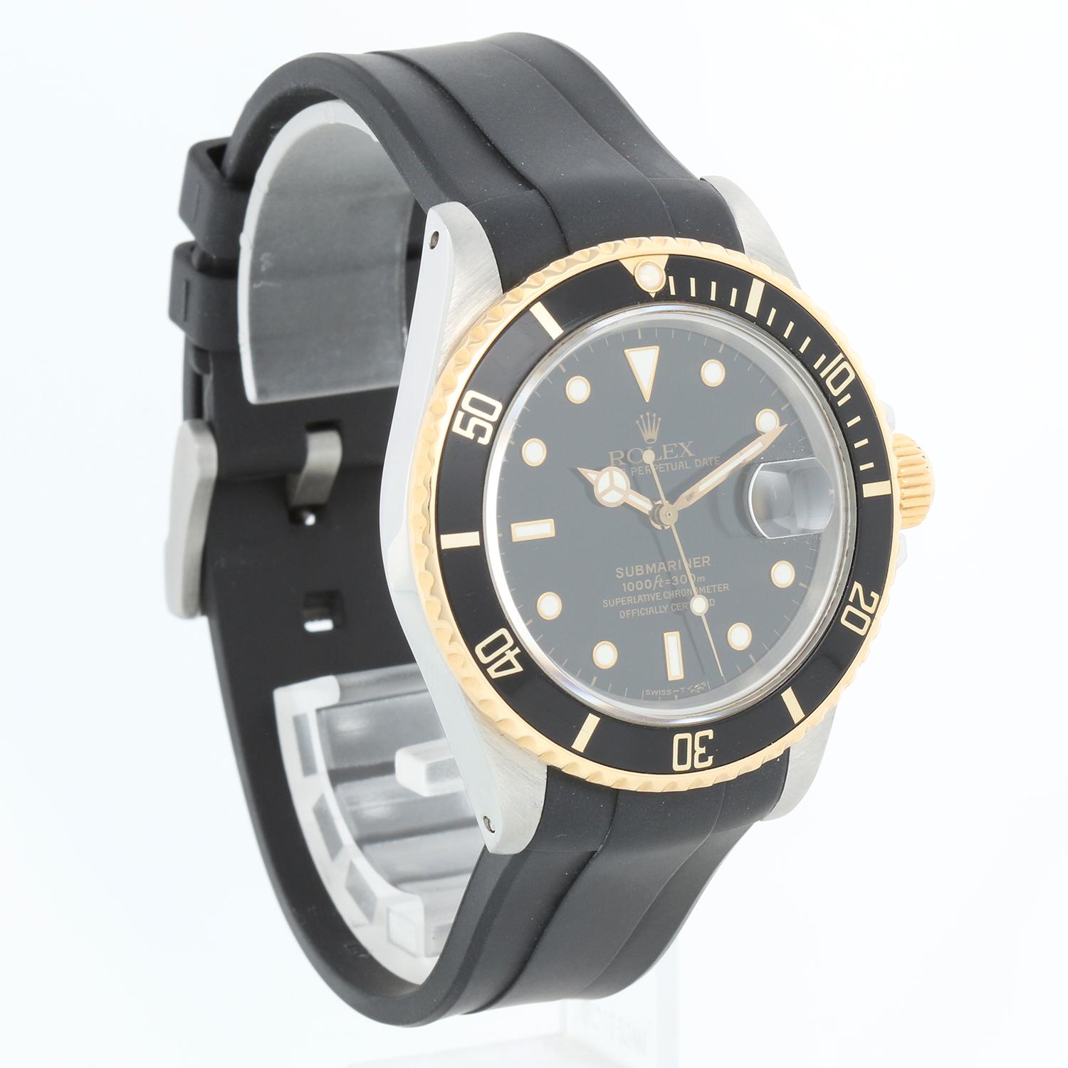 Rolex Submariner 2-Tone Steel & Gold Men's Watch Transitional Model 16803 In Excellent Condition In Dallas, TX