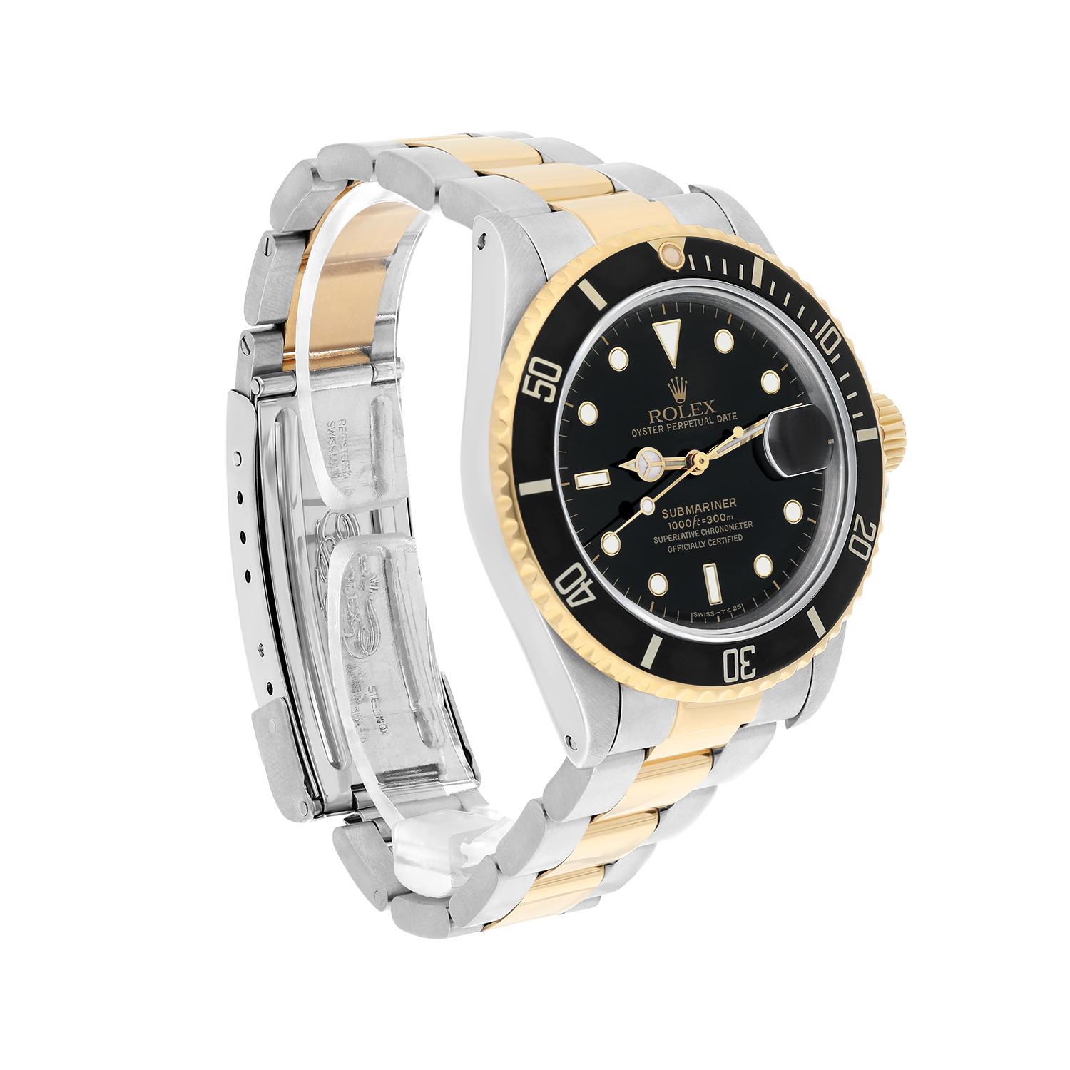 Modern Rolex Submariner 40mm 2tone Yellow Gold/Stainless Steel Watch 16803 Circa 1987 For Sale
