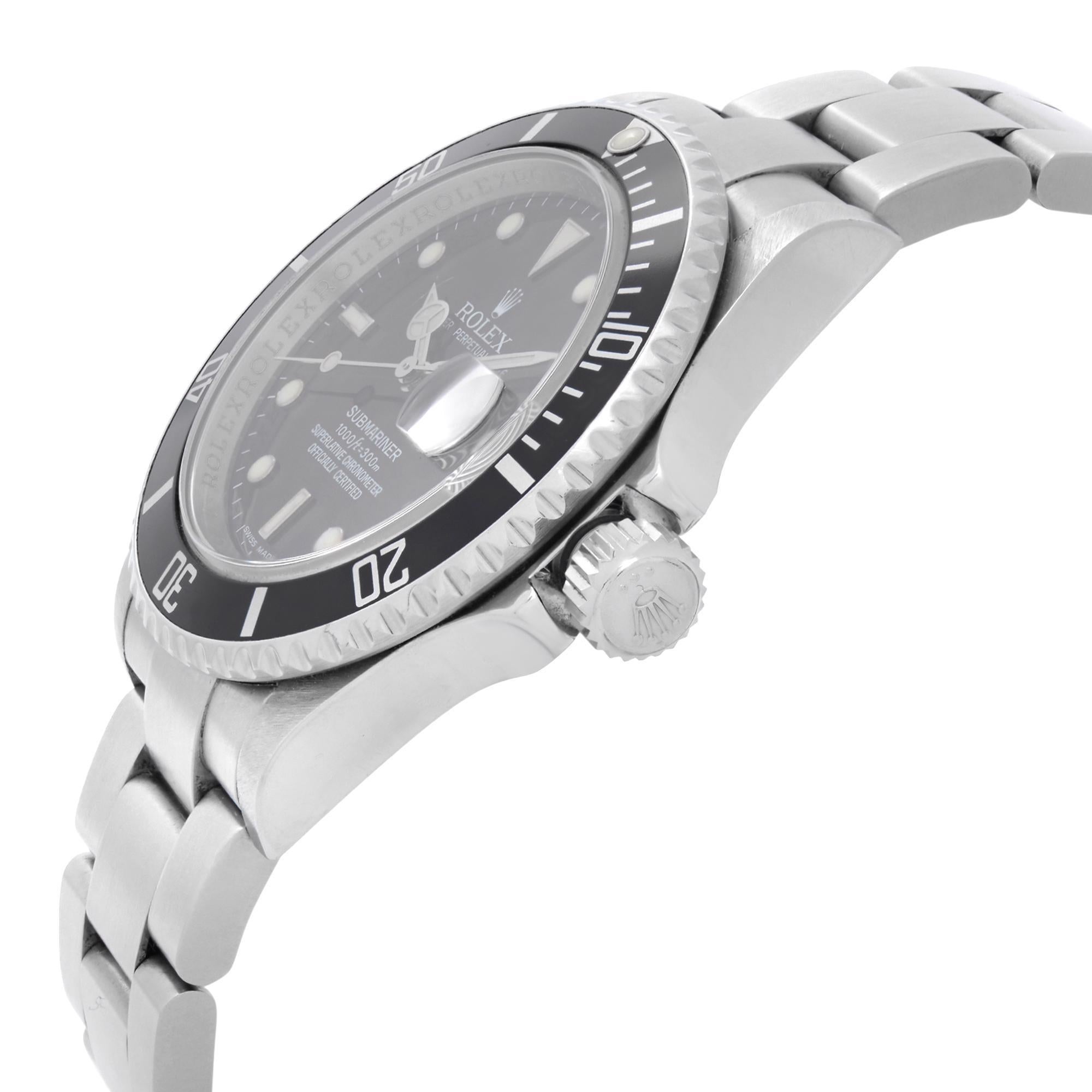 Rolex Submariner Date No Holes Steel Black Dial Automatic Mens Watch 16610 Bon état - En vente à New York, NY