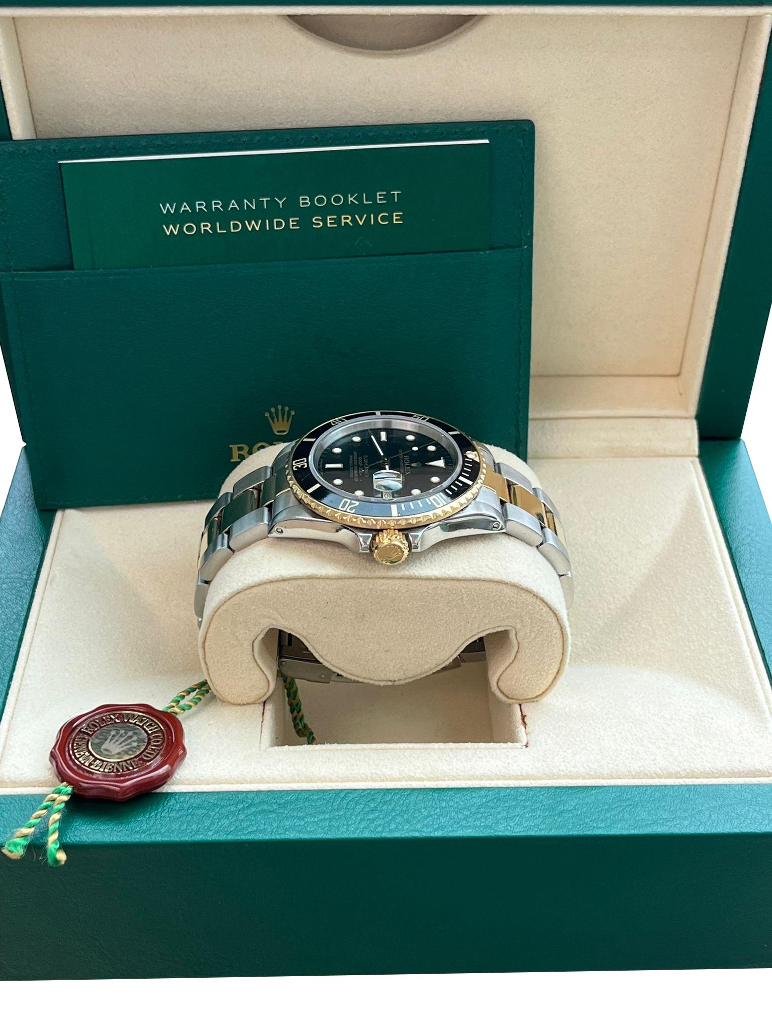 Rolex Submariner 40mm Stahl 18K Gelbgold Stahl Schwarzes Zifferblatt Herrenuhr 16803 für Damen oder Herren im Angebot