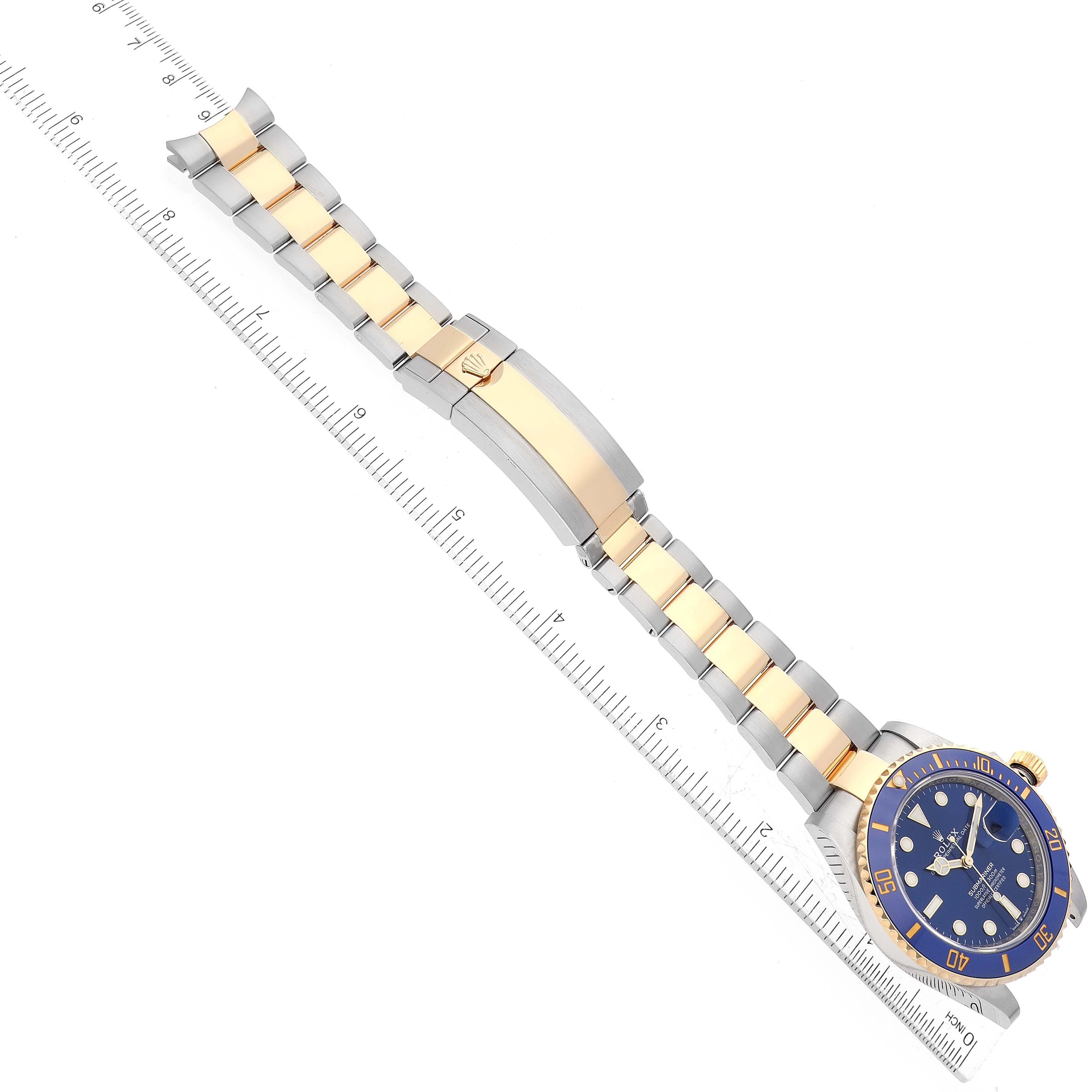 Rolex Montre Submariner 41 en acier, or jaune et cadran bleu, pour hommes 126613, avec carte de visite en vente 6