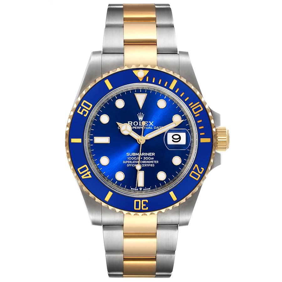 Rolex Submariner 41 Stahl Gelbgold Blau Zifferblatt Herrenuhr 126613 Box Card. Offiziell zertifiziertes Chronometerwerk mit automatischem Aufzug. Gehäuse aus Edelstahl und 18 Karat Gelbgold mit einem Durchmesser von 41 mm. Rolex Logo auf der Krone.