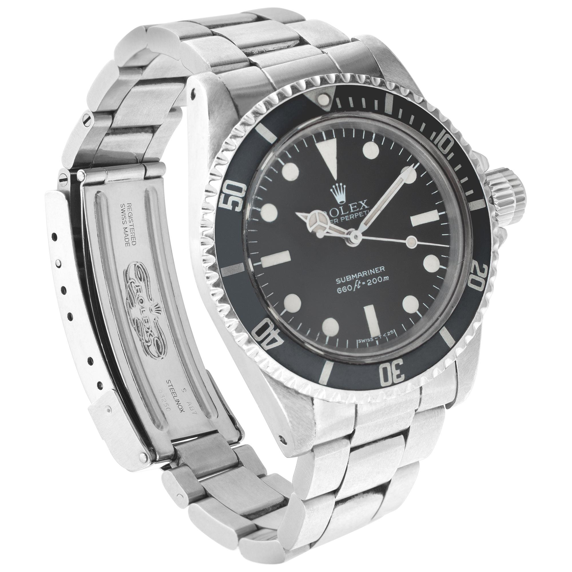 Rolex Submariner 5513 in Stainless Steel with a Black dial 40mm Automatic watch In Excellent Condition In Surfside, FL