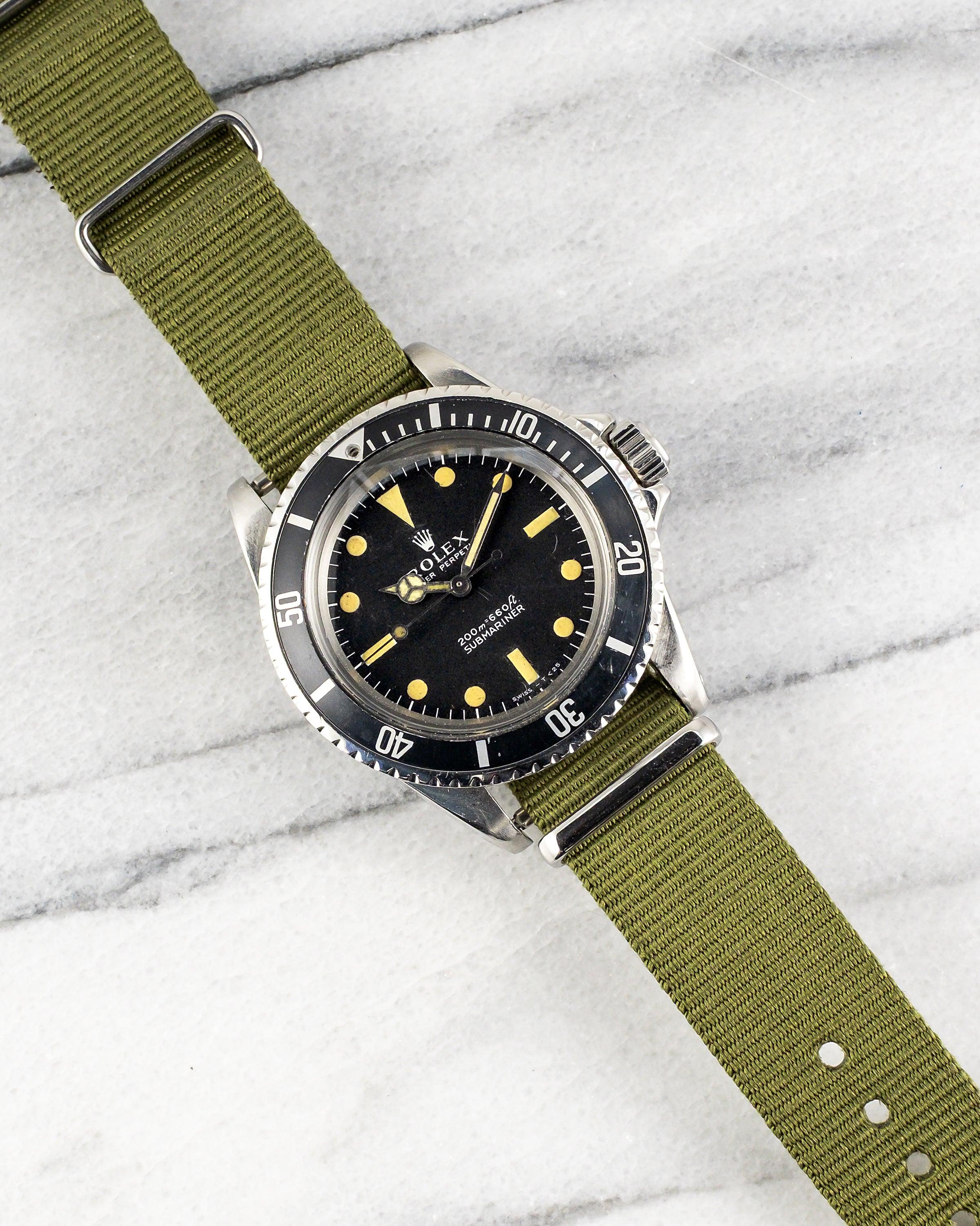 Rolex Submariner 5513 Patina Dial Watch, 1970s In Good Condition For Sale In New York, NY