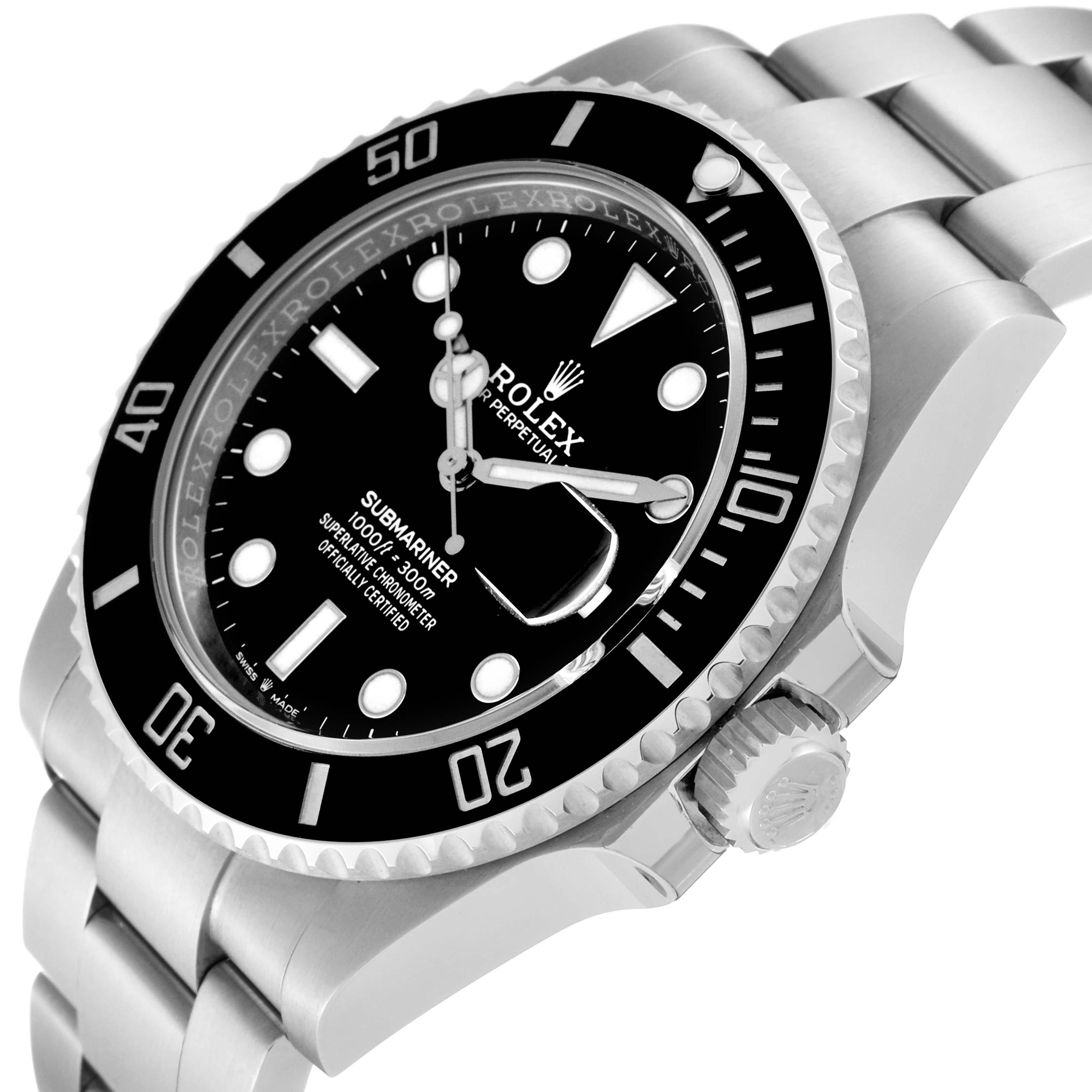 Montre Rolex Submariner à cadran noir et lunette en céramique pour hommes 126610 Boîte Carte Pour hommes en vente