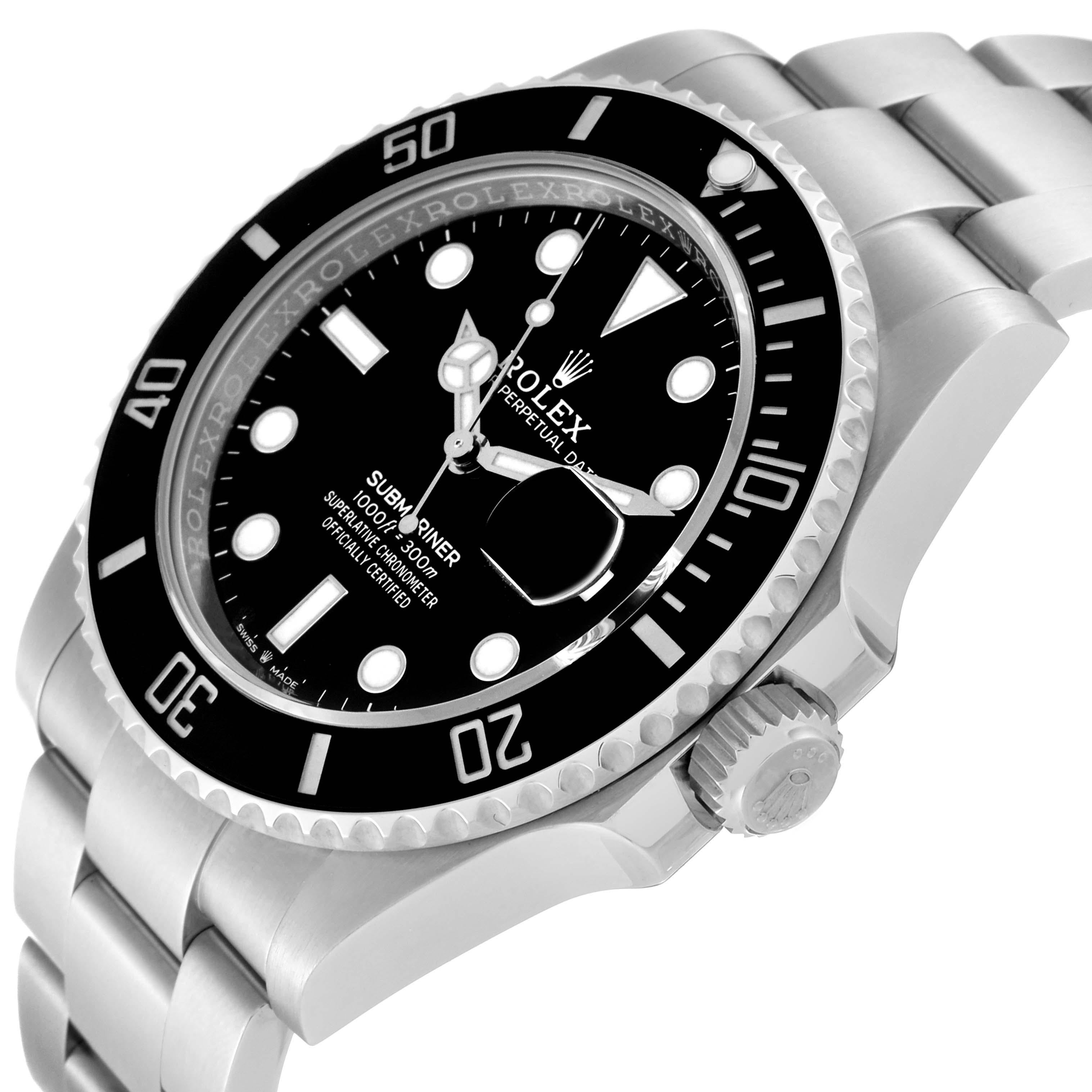 Montre Rolex Submariner à cadran noir et lunette en céramique pour hommes 126610 Boîte Carte en vente 5