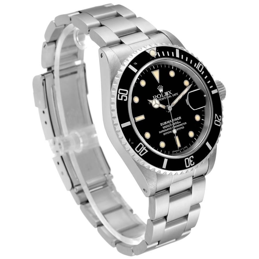 Rolex Submariner Stahl-Herrenuhr 16610 mit schwarzem Zifferblatt im Zustand „Hervorragend“ in Atlanta, GA