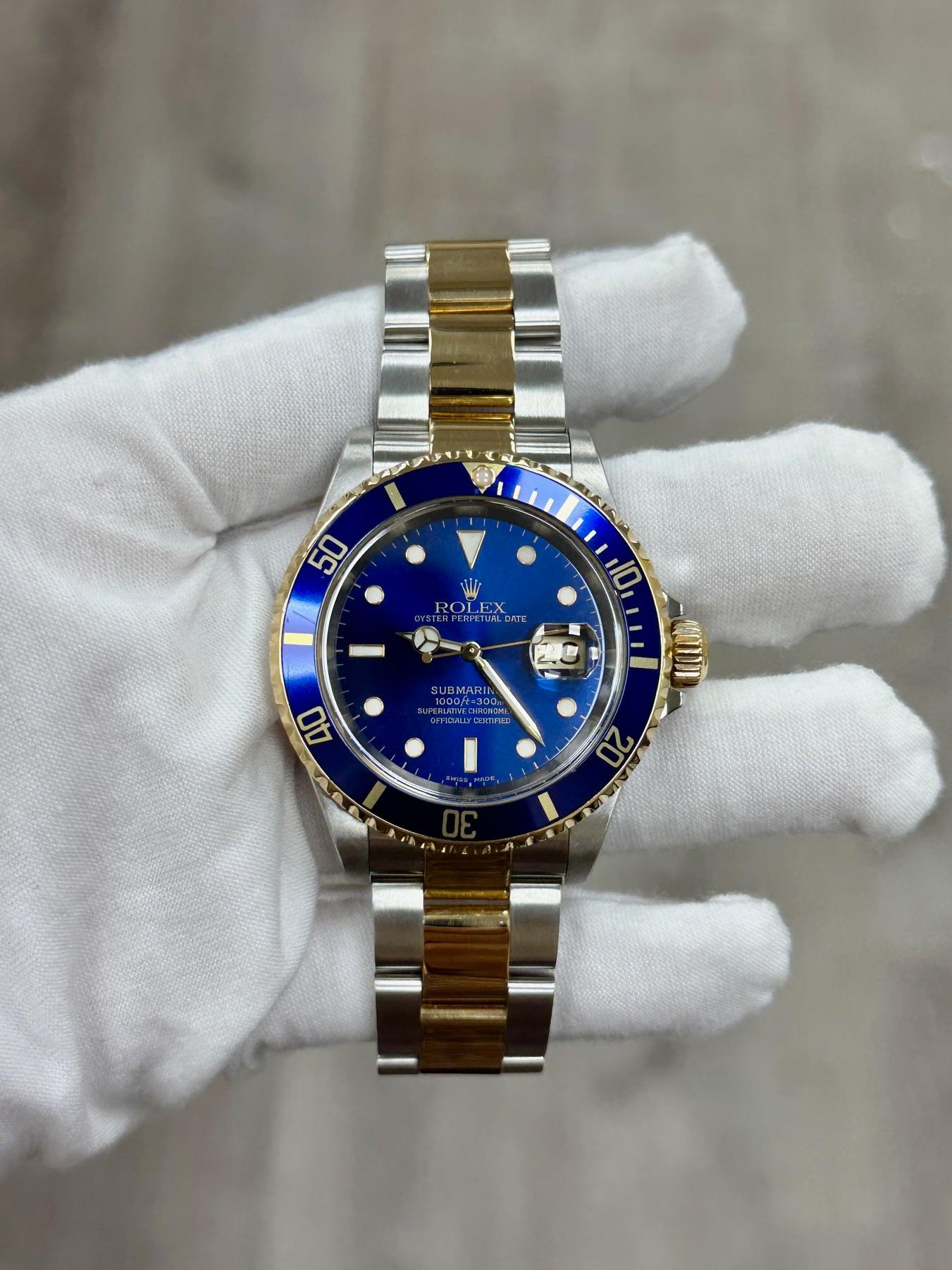 Rolex Submariner Blue 16613 40mm 18K Yellow Gold Steel Box Papers 2001 en vente 4