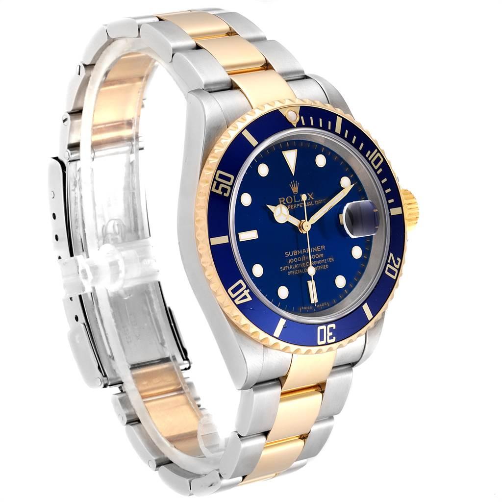 Rolex Submariner Blue Dial and Bezel Steel Gold Watch 16613 Box Papers In Excellent Condition For Sale In Atlanta, GA
