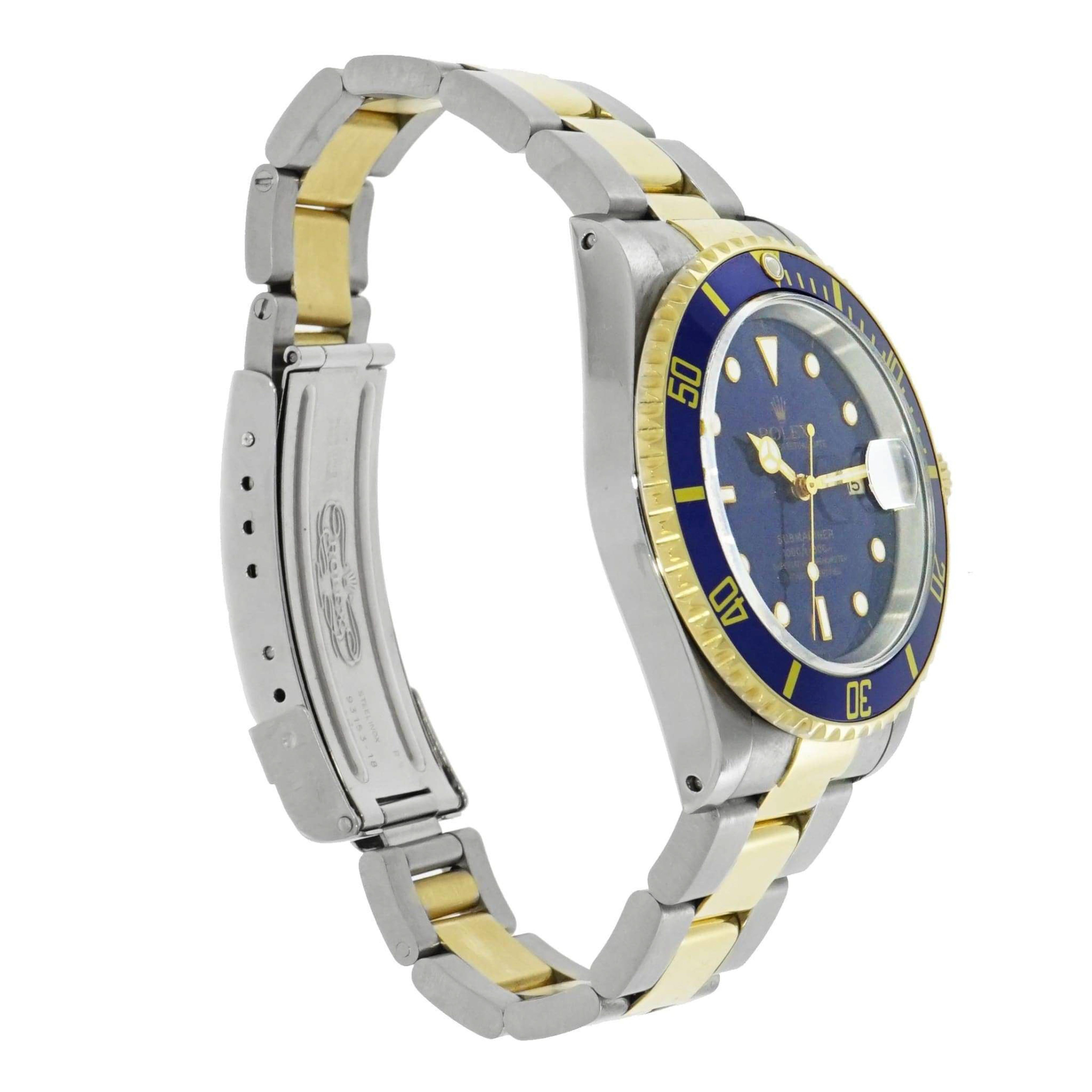 Pre-owned Gents Rolex Submariner Blue Dial Stainless Steel and Yellow Gold, certified chronometer self-winding movement, 40 mm case, blue insert special time lapse unidirectional rotating bezel, scratch resistant sapphire crystal with Cyclops