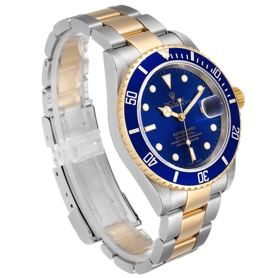 Rolex Submariner Blue Dial Steel Yellow Gold Men's Watch 16613 In Excellent Condition For Sale In Atlanta, GA