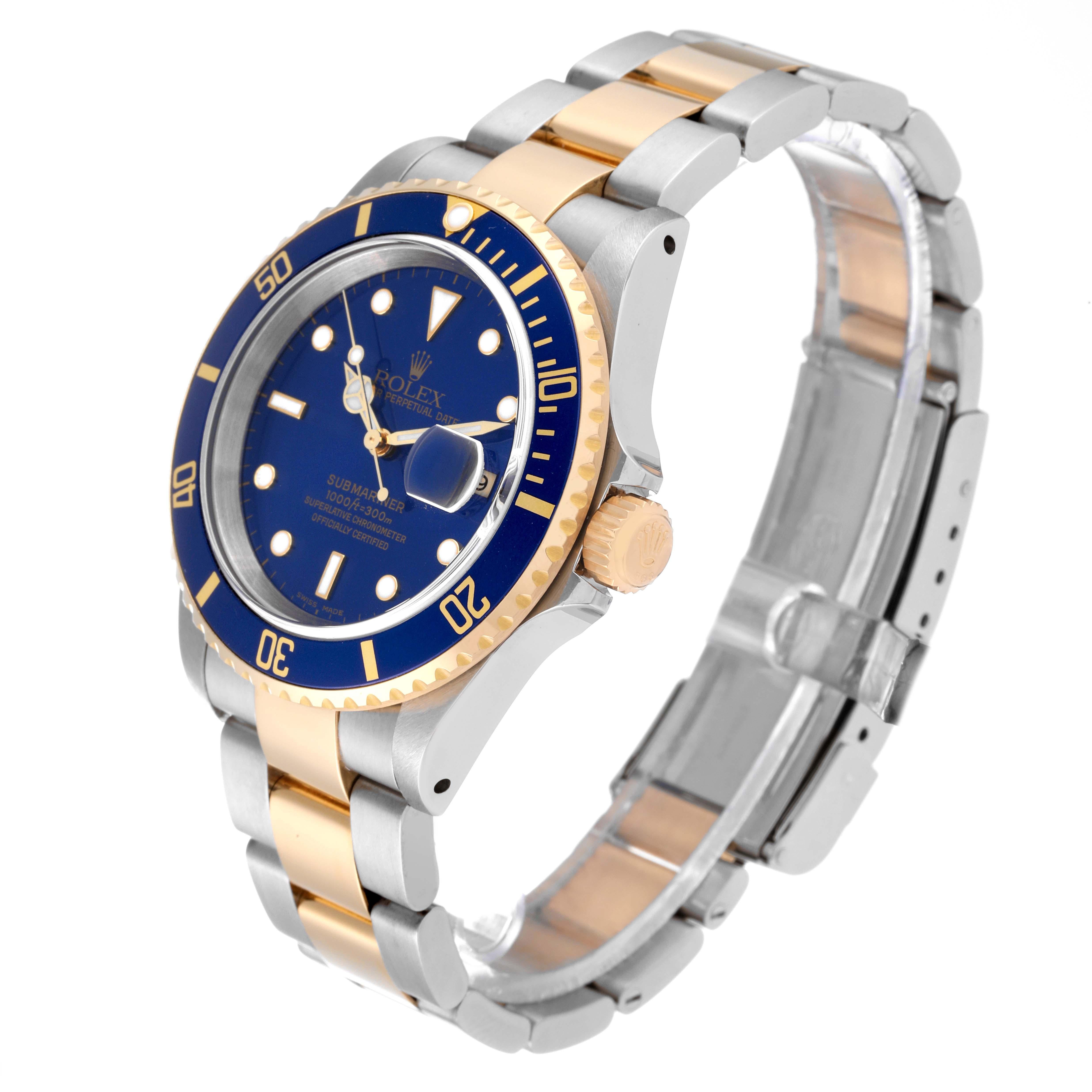 Rolex Montre Submariner bleue à cadran en acier et or jaune pour hommes 16613 en vente 1