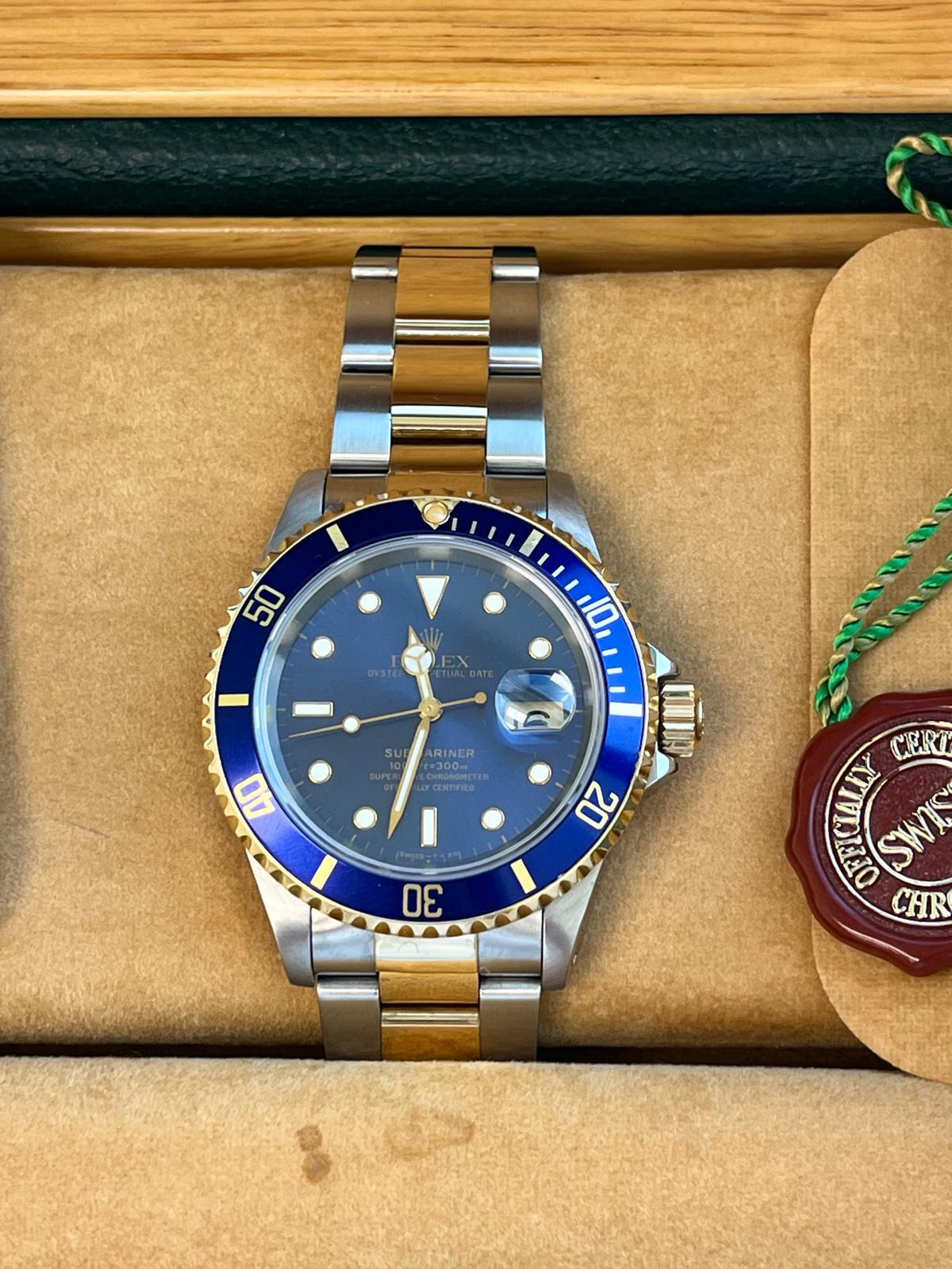 Rolex Submariner Blue Dial Two Tone Steel Yellow Gold Oyster Mens Watch 16613T en vente 3