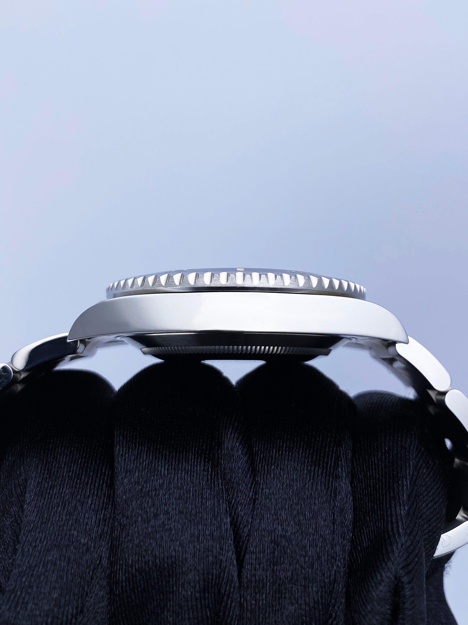 Rolex Submariner Date 116610LN Herrenuhr Box Papiere im Angebot 2