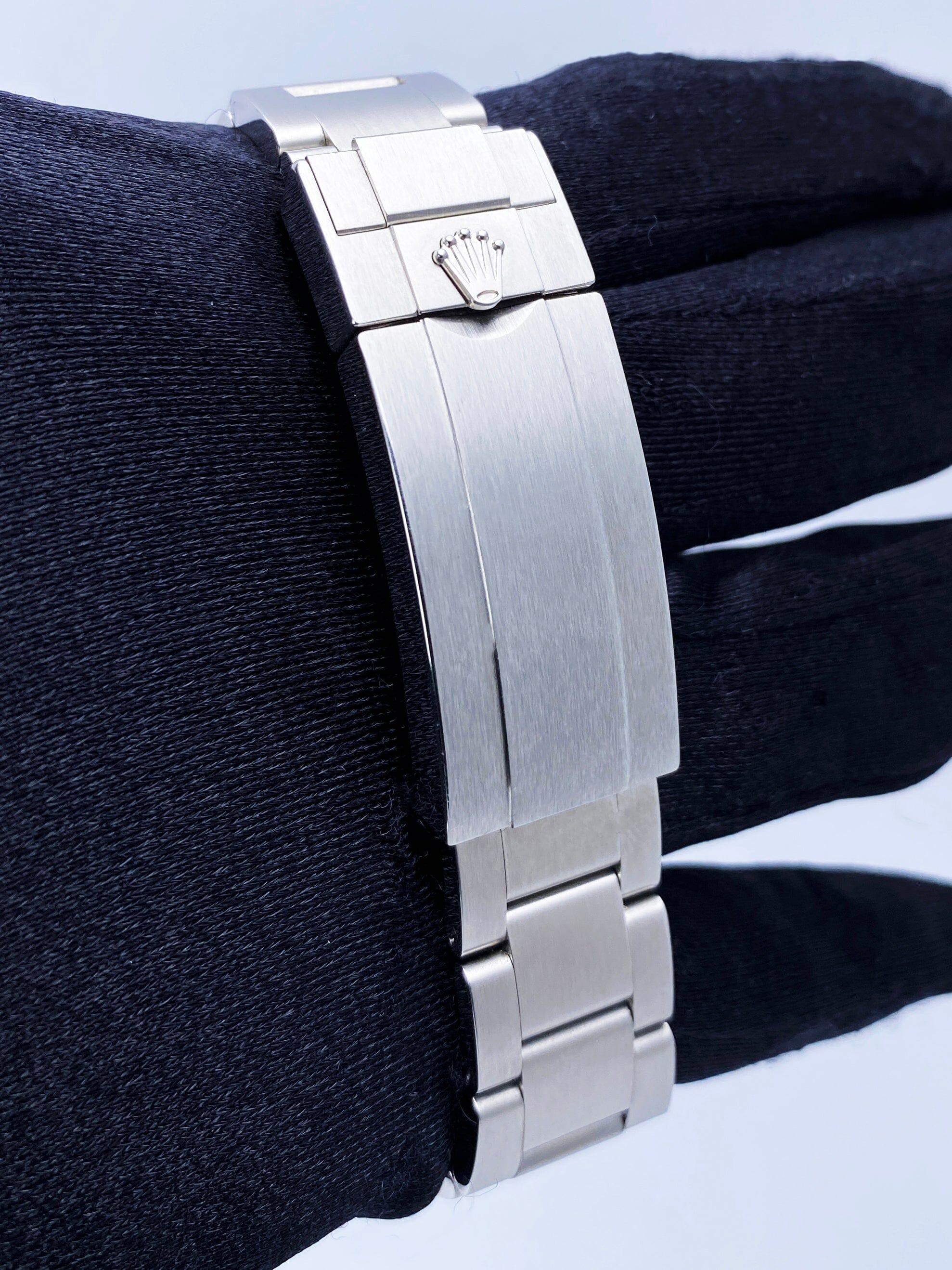 Rolex Submariner Date 116610LN Herrenuhr Box Papiere im Angebot 3