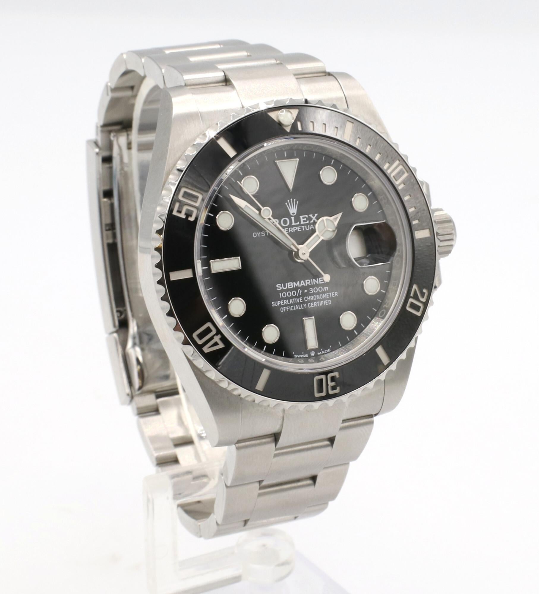 Rolex Submariner Date 126610LN Boîte à montres en acier inoxydable  Papiers Excellent état - En vente à  Baltimore, MD