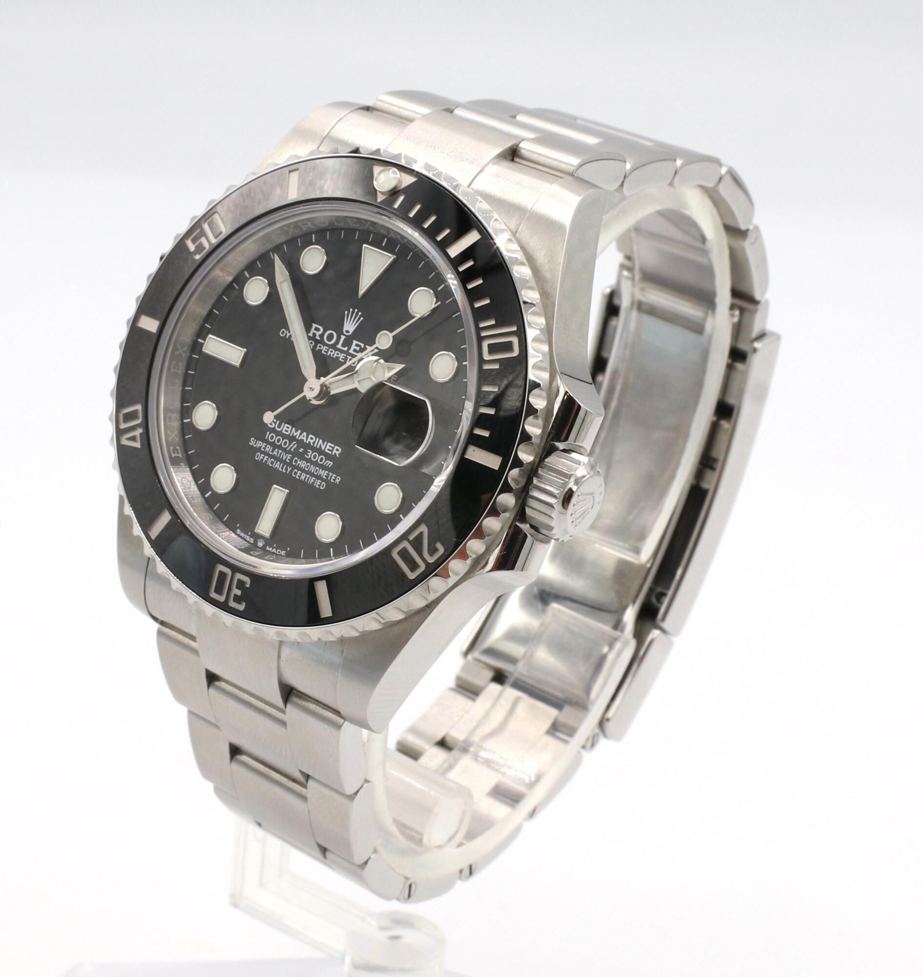 Rolex Submariner Date 126610LN Boîte à montres en acier inoxydable  Papiers Unisexe en vente