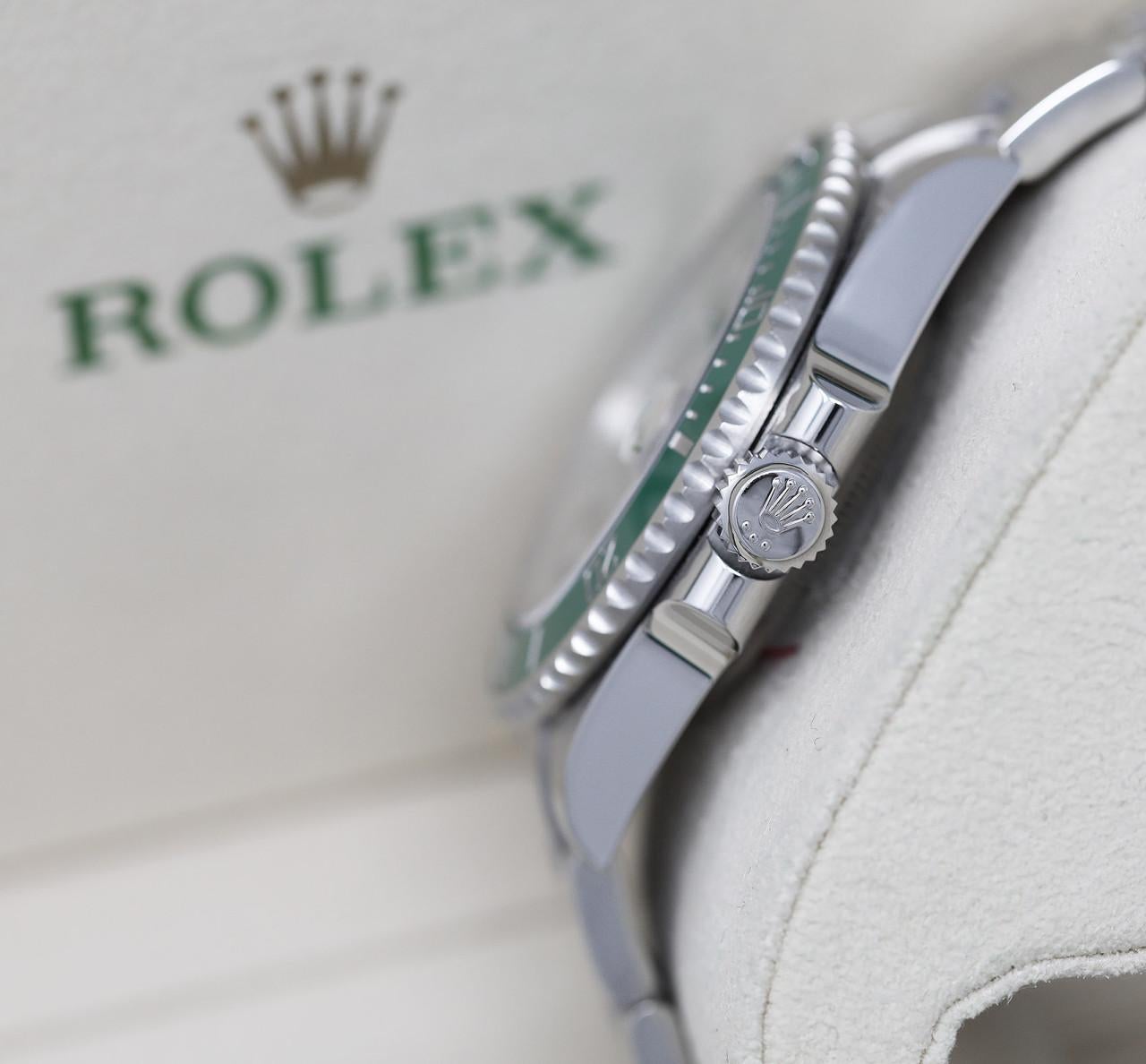 Rolex Montre Submariner Date 126610LV en acier inoxydable avec lunette verte Kermit 2022 Neuf - En vente à New York, NY