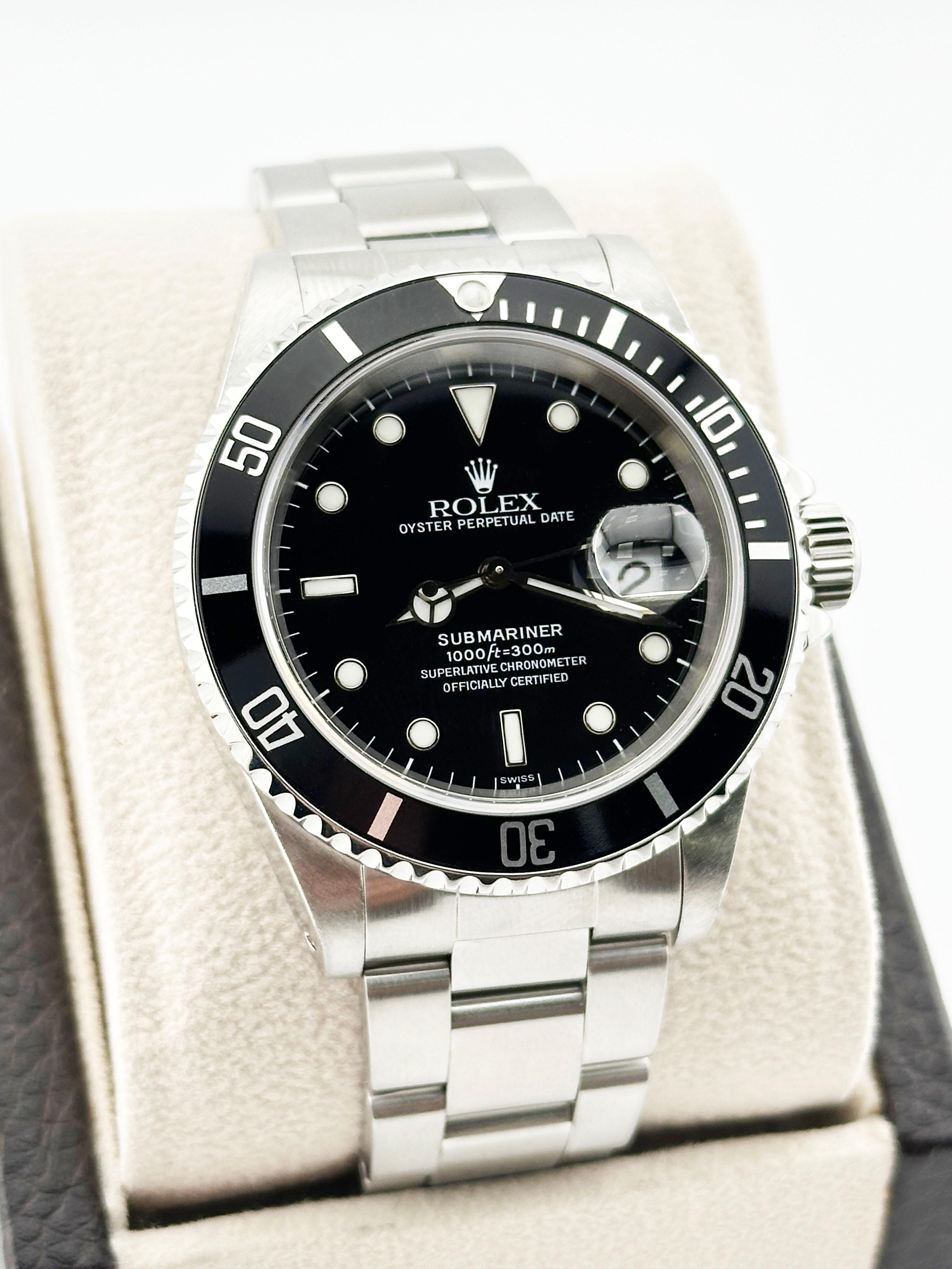 Style Number: 16610

Serial: A542***

Year: 1999

Model: Rolex Submariner 

Case Material: Stainless Steel 

Band: Stainless Steel 

Bezel: Black 

Dial: Black 

Face: Sapphire Crystal 

Case Size: 40mm 

Includes:

-Elegant Watch Box 

-Certified