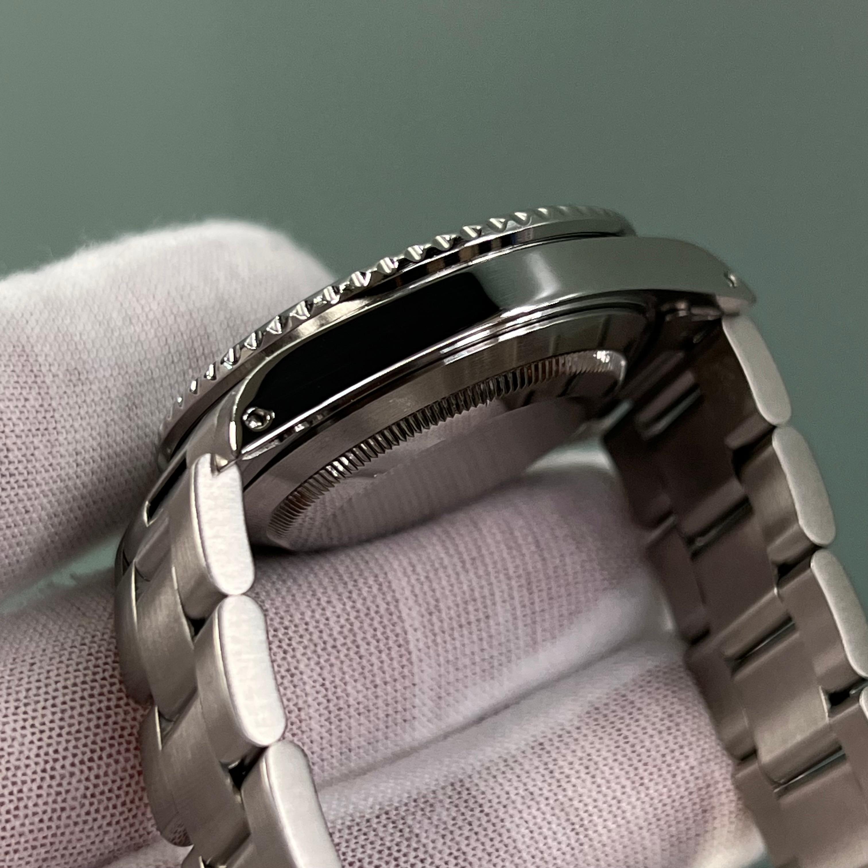Rolex Submariner Date 16610 40mm Black Dial Stainless Steel 2