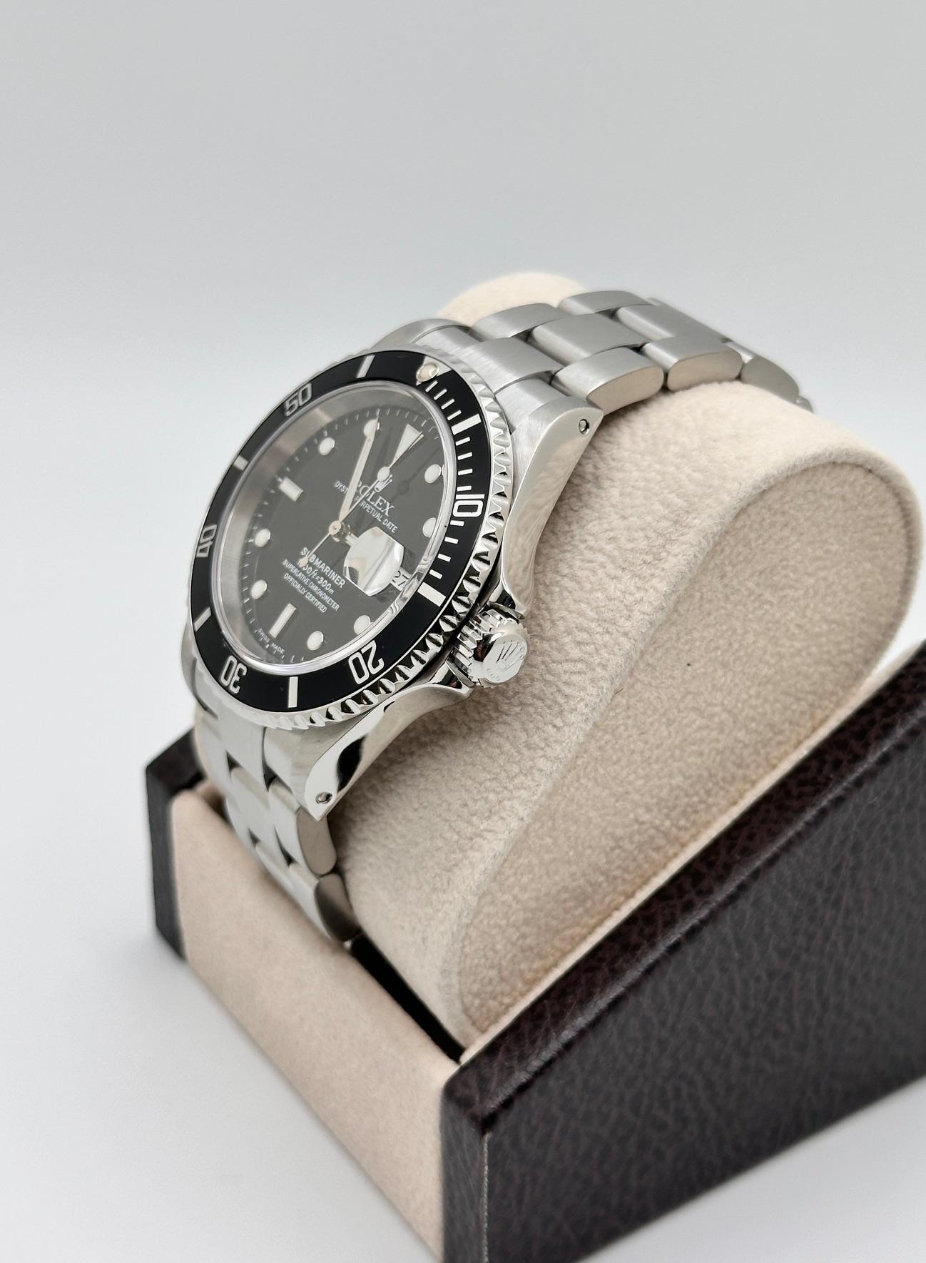 Rolex Submariner Date 16610 40mm Black Stainless Steel In Excellent Condition For Sale In San Diego, CA