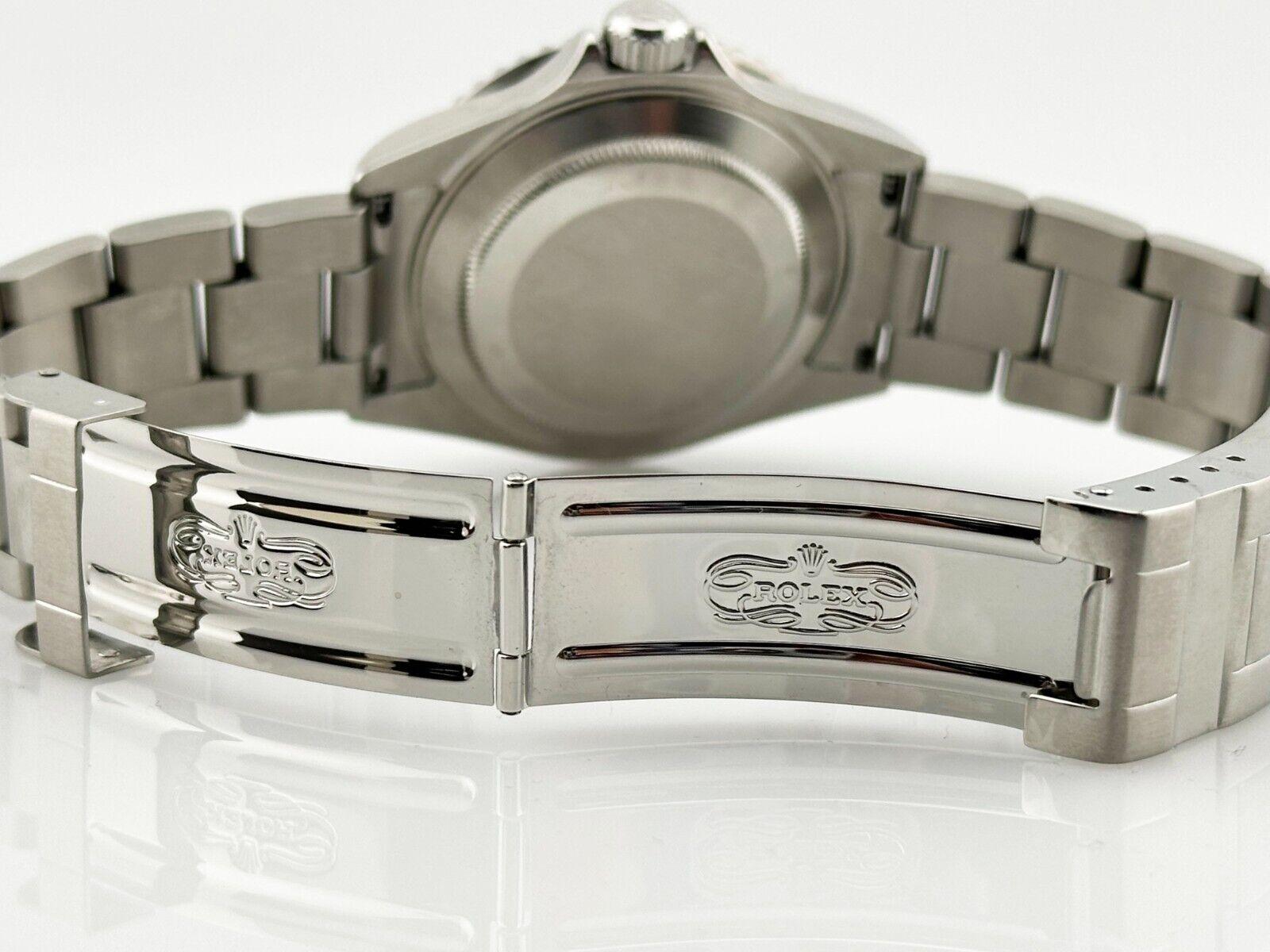Rolex Submariner Date 16610 Cadran noir 40mm Acier inoxydable Excellent état à San Diego, CA