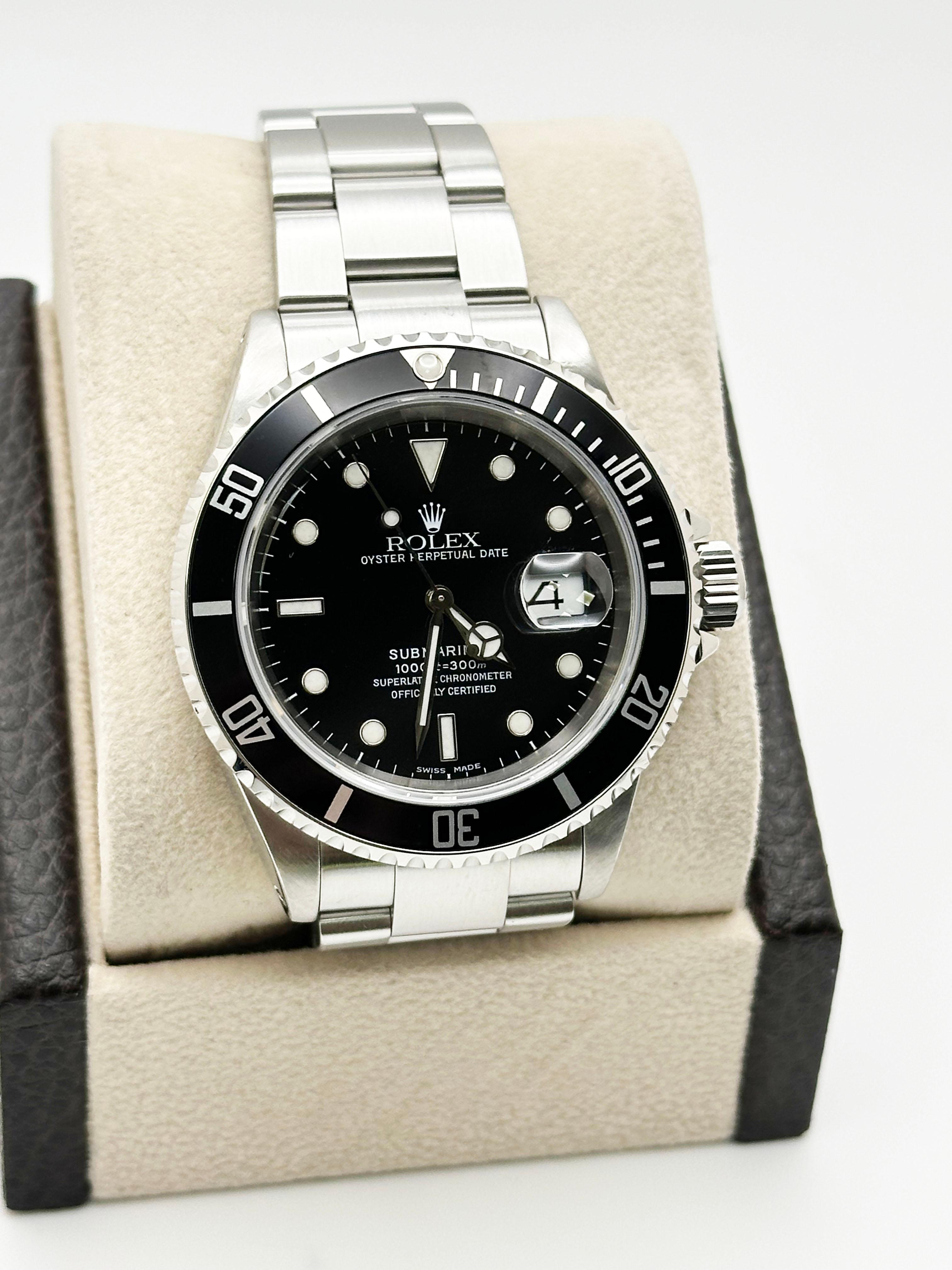 Men's Rolex Submariner Date 16610 Black Dial Stainless Steel 40mm 2001 For Sale