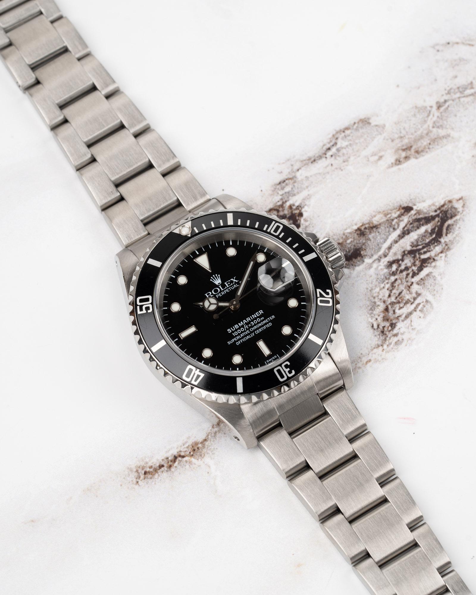 Rolex Submariner Date 16610 Nero Solo Quadrante Svizzero U9 Serie 1998 in vendita 7