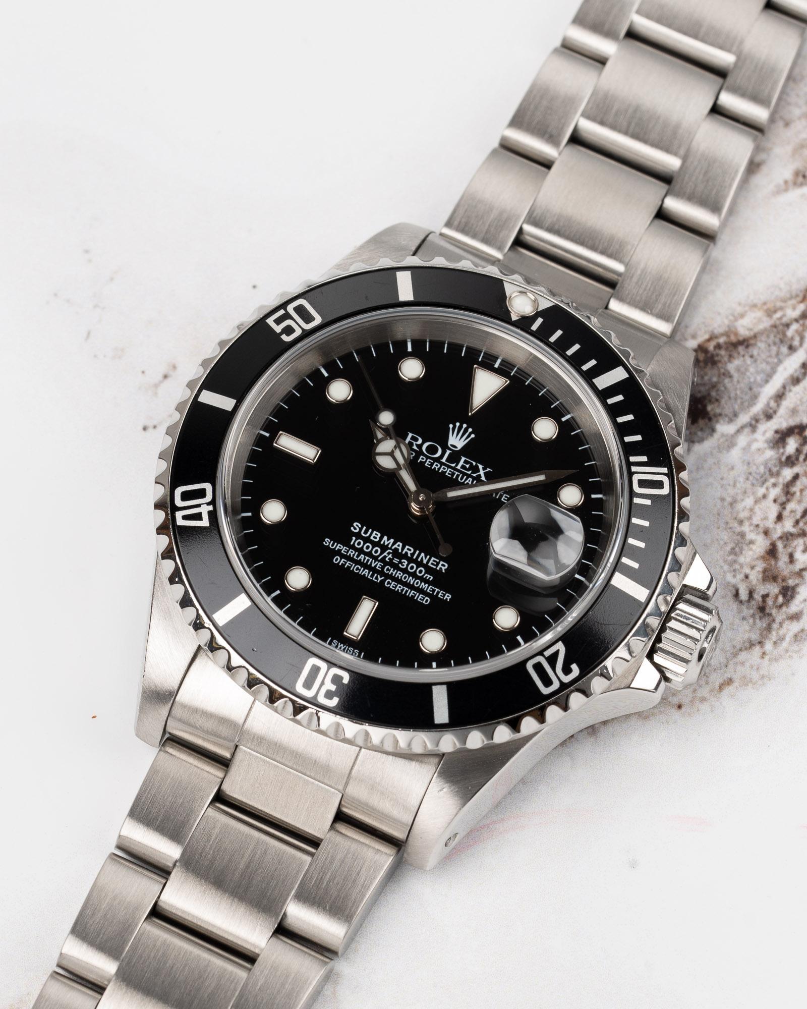 Rolex Submariner Date 16610 Nero Solo Quadrante Svizzero U9 Serie 1998 in vendita 8