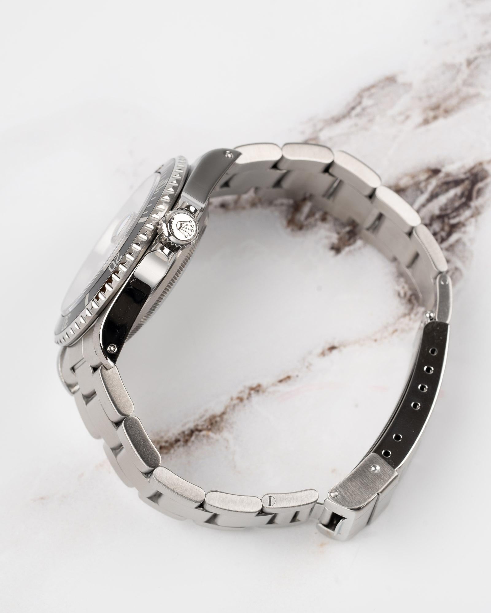 Rolex Submariner Date 16610 Nero Solo Quadrante Svizzero U9 Serie 1998 in vendita 1