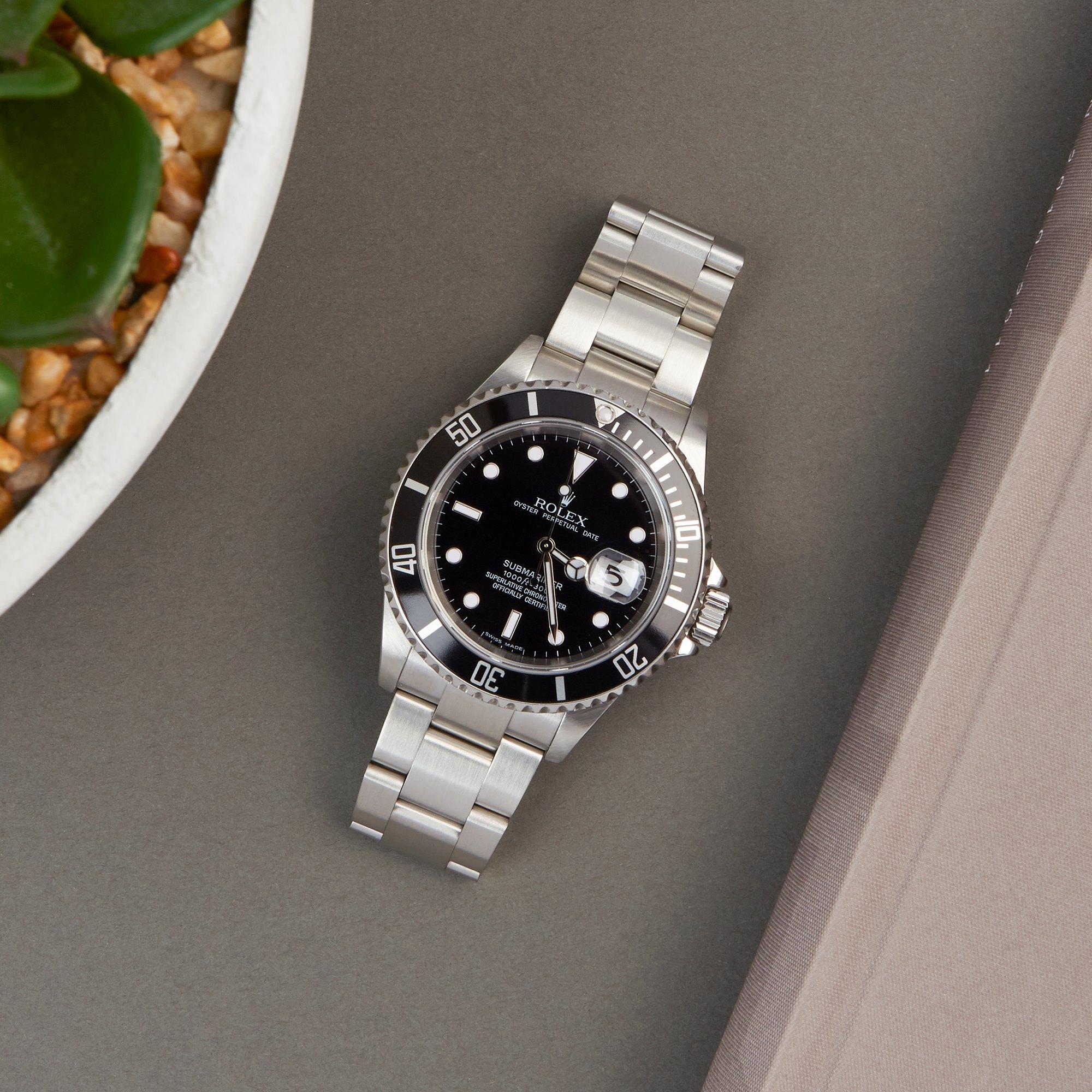 Rolex Submariner Date 16610 Men's Stainless Steel Watch 2