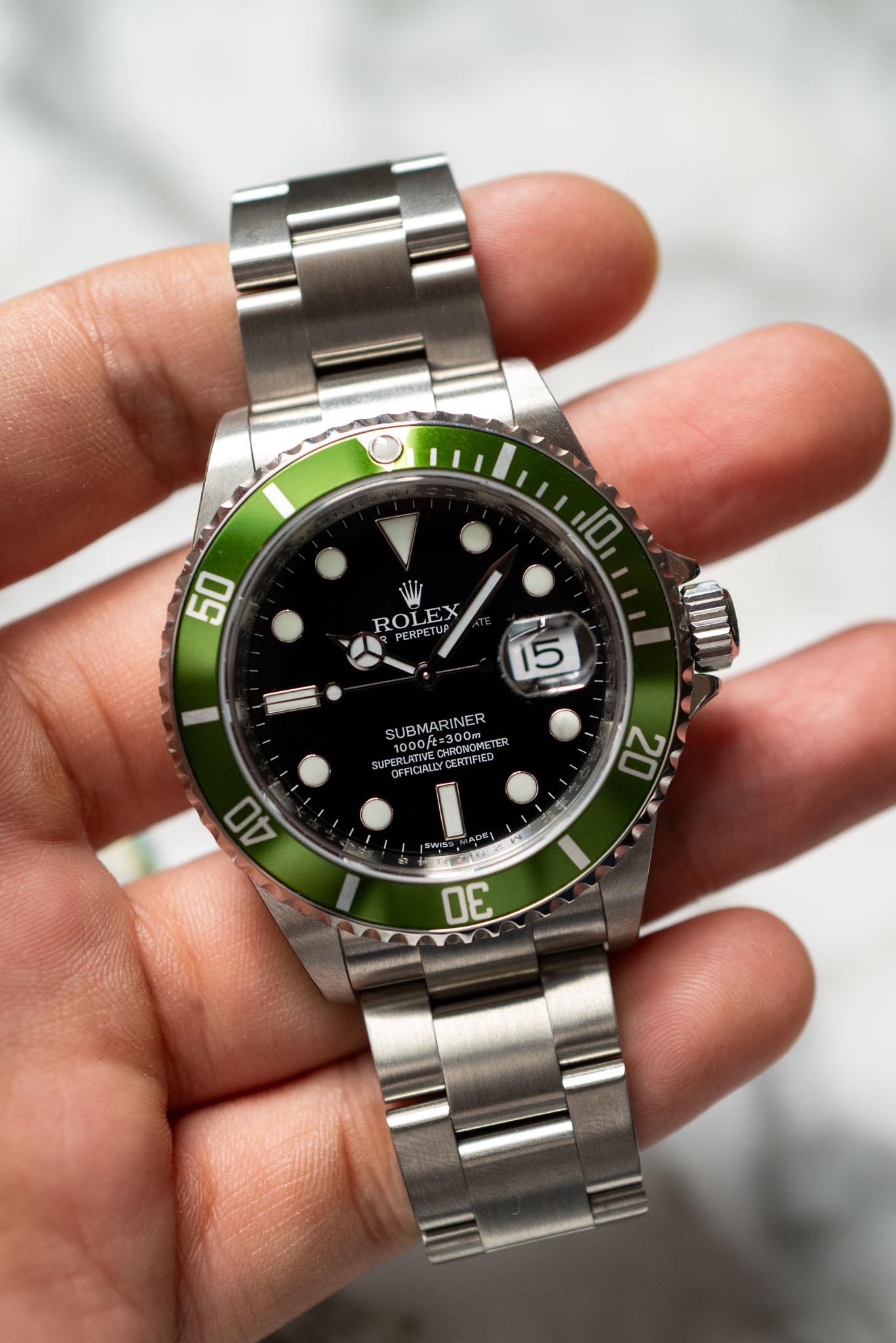 Rolex Submariner Date 16610LV Kermit NOS Stickered M Serial 2008 im Angebot 10