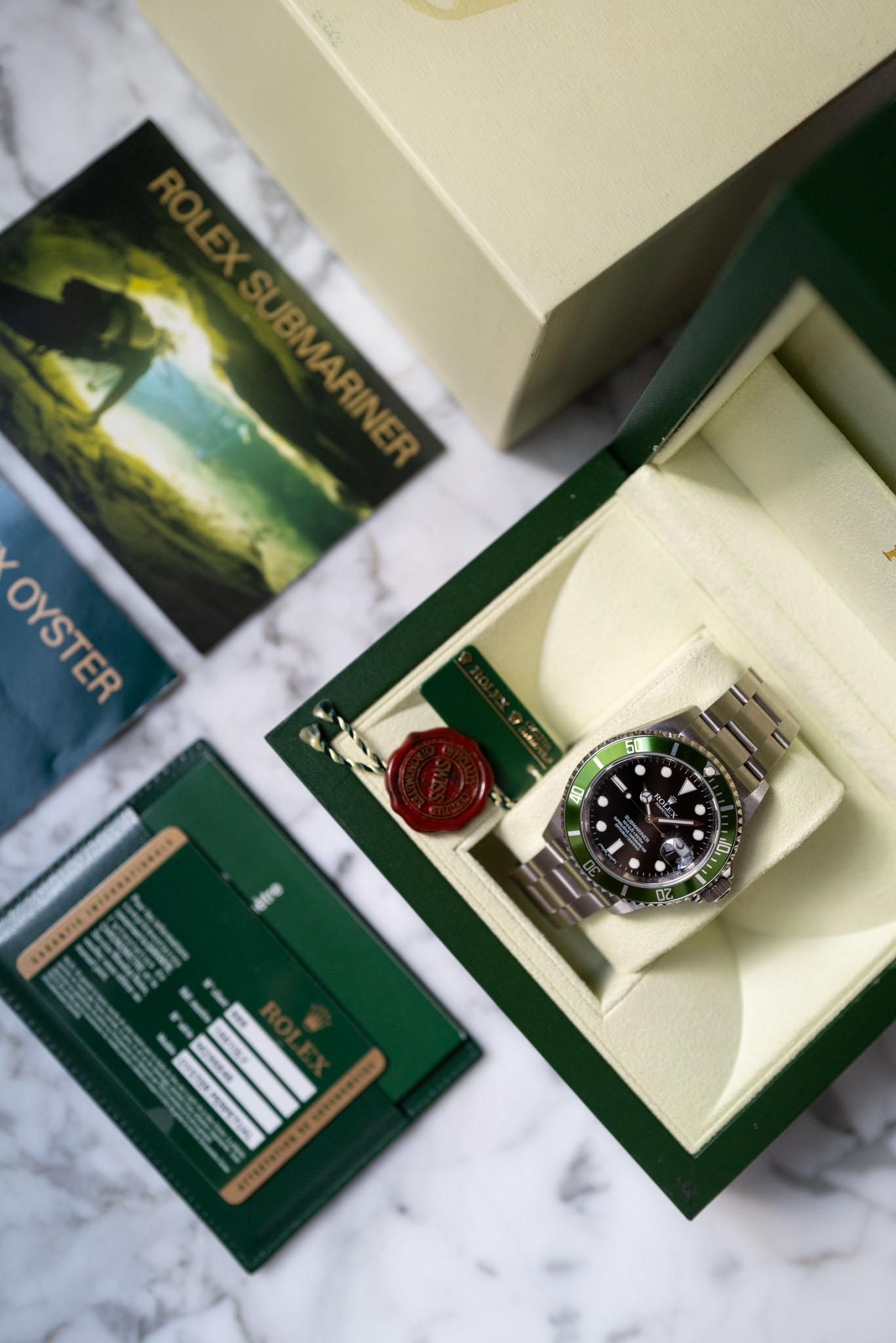 Rolex Submariner Date 16610LV Kermit NOS Stickered M Serial 2008 im Angebot 4
