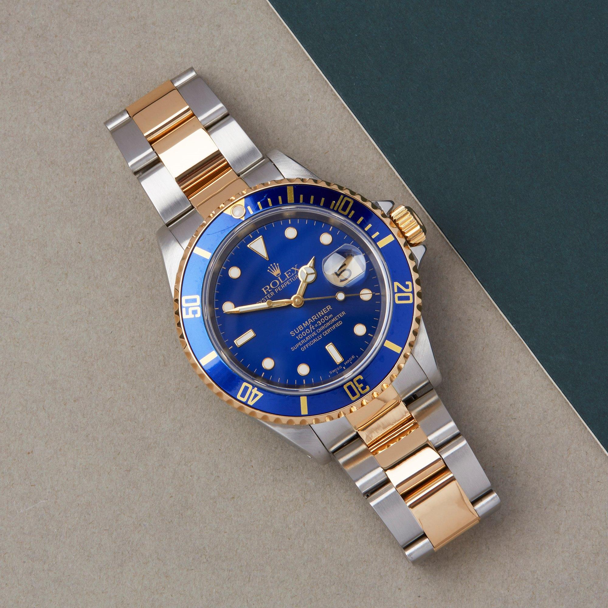 Xupes Reference: W007676
Manufacturer: Rolex
Model: Submariner
Model Variant: Date
Model Number: 16613
Age: 37203
Gender: Men
Complete With: Rolex Box, Manuals, Guarantee, Calendar Card, Card Holder & Swing Tag
Dial: Blue Other
Glass: Sapphire