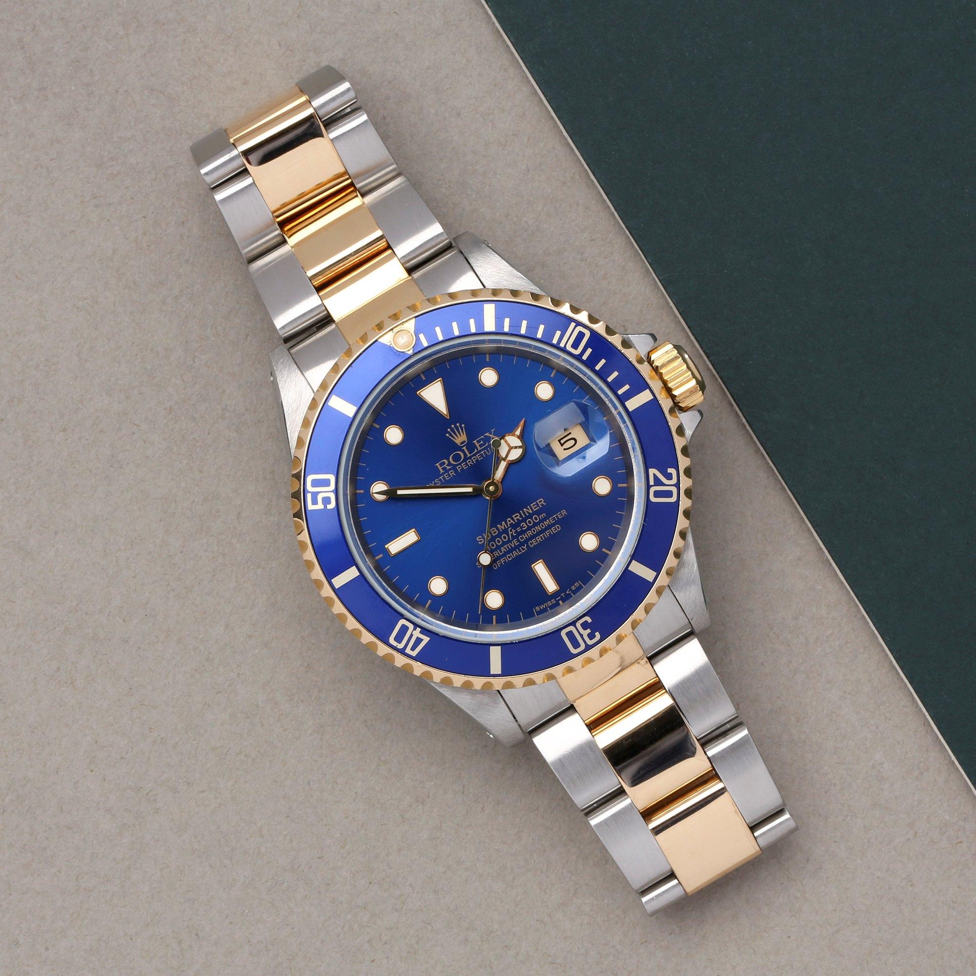 Xupes Reference: W007596
Manufacturer: Rolex
Model: Submariner
Model Variant: Date
Model Number: 16613
Age: 35439
Gender: Men
Complete With: Rolex Box, Manuals, Guarantee, Calendar Card & Swing Tag
Dial: Blue Other
Glass: Sapphire Crystal
Case Size: