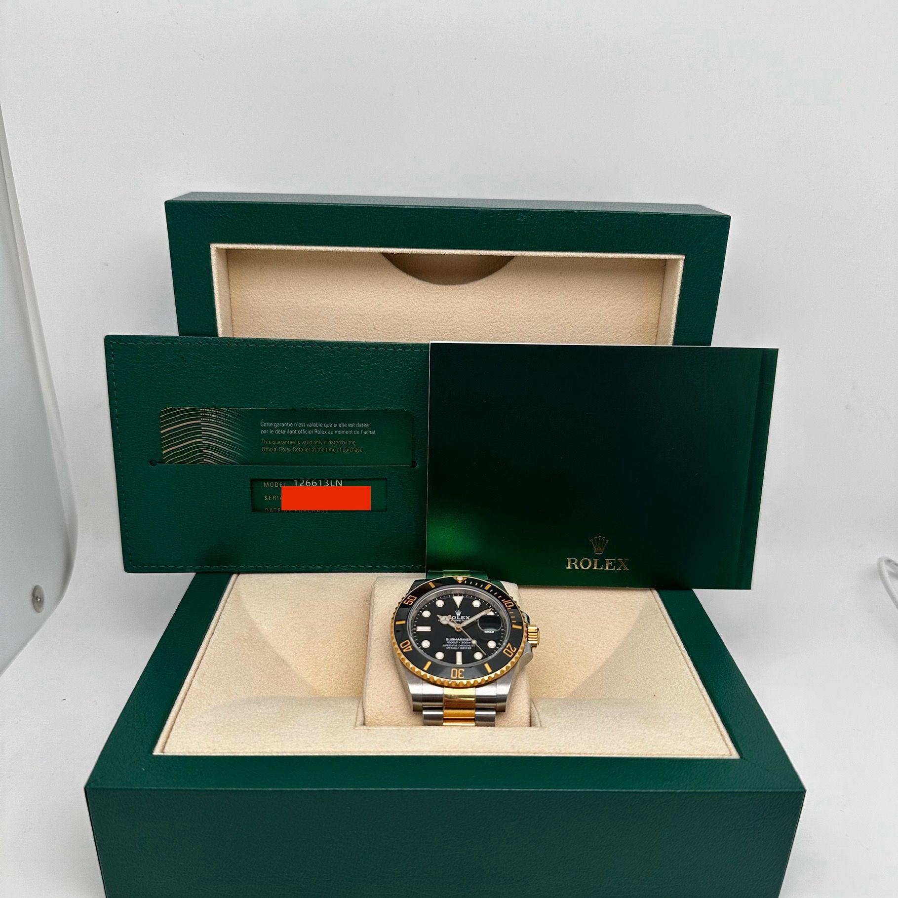 Pre-owned. Excellent condition. Box and paper included.

* Free Shipping within the USA
* Three-year warranty coverage
* 14-day return policy with a full refund. Buyers can verify the watch's authenticity at any boutique or dealership within this