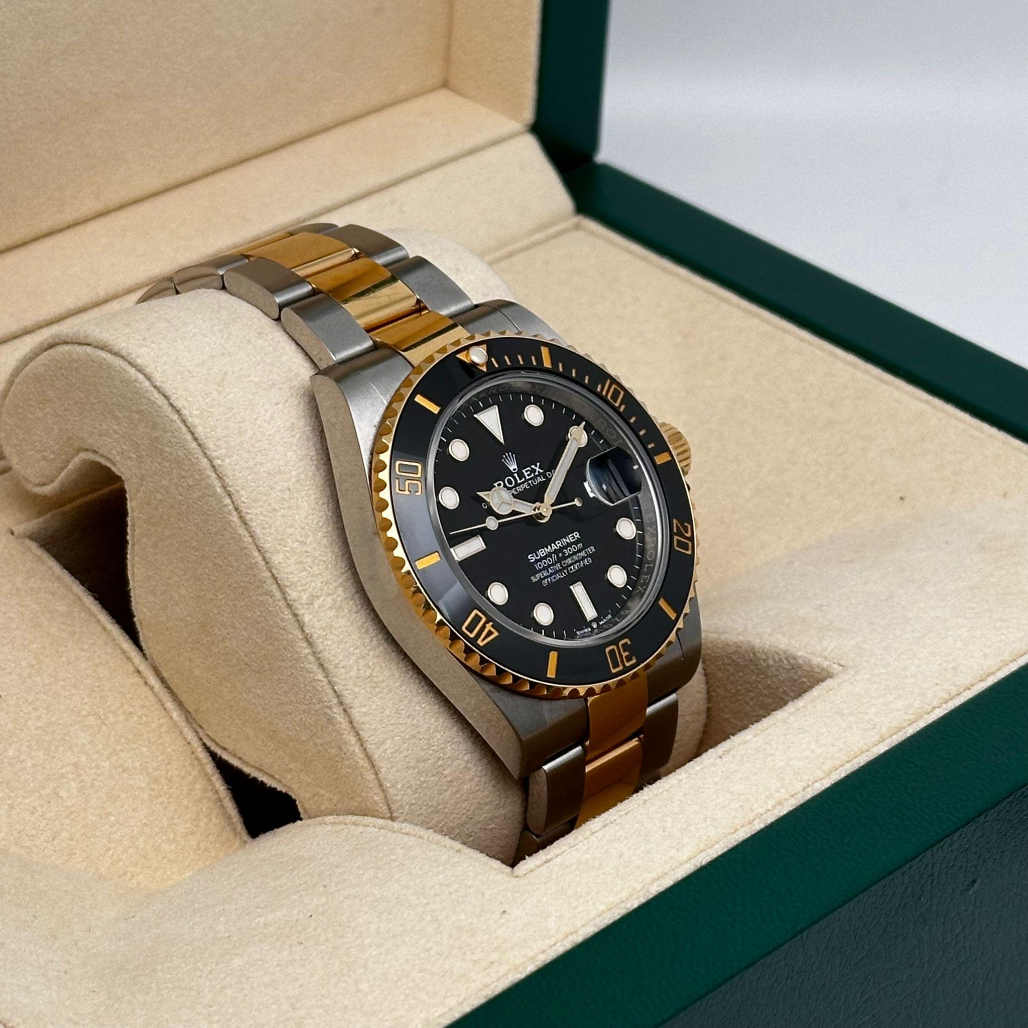 Rolex Montre Submariner Date en or jaune 18 carats avec cadran en acier noir, pour hommes 126613LN en vente 5