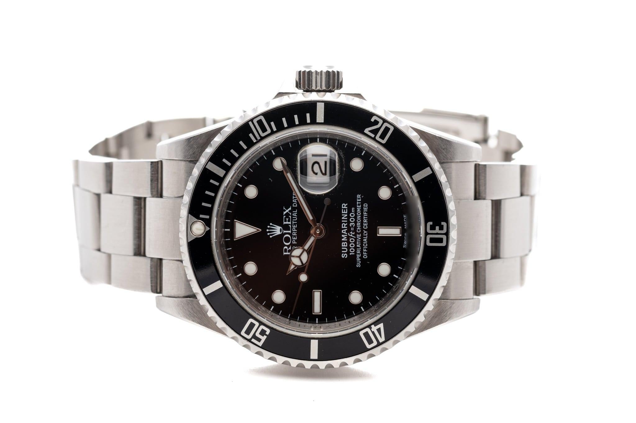 Rolex Submariner Date 40 Black Dial Oyster Steel Ref: 16610T 2