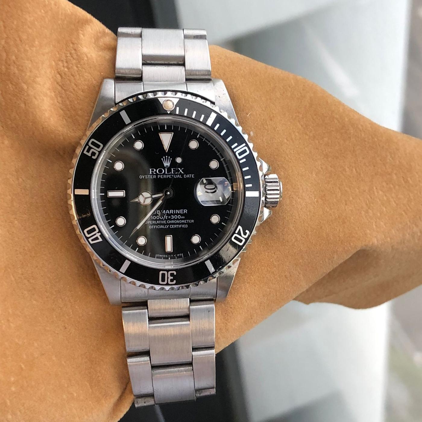 Rolex Submariner Date 40mm Black Dial Stainless Steel Oyster Watch 16610 For Sale 3