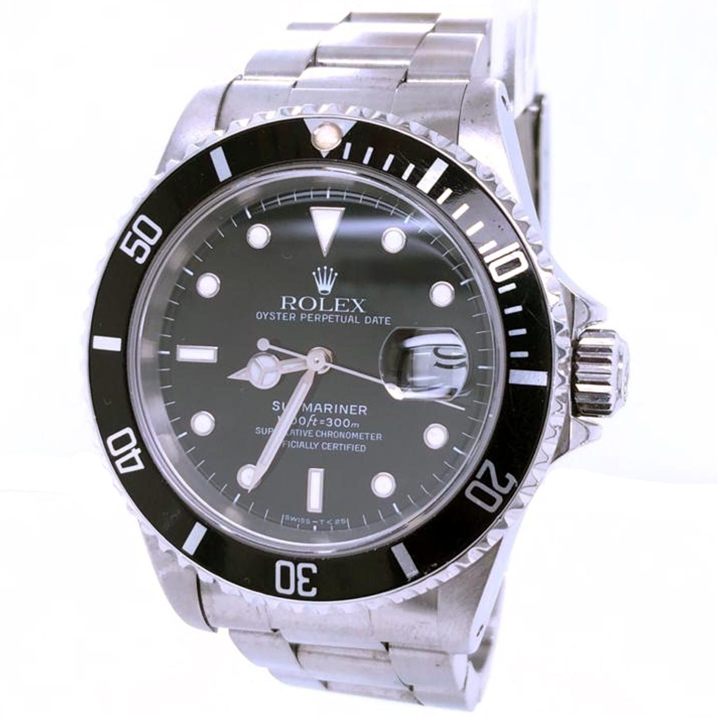 Launched in 1953, the Submariner was the first divers’ wristwatch waterproof to a depth of 100 meters (330 feet). This was the second great breakthrough in the technical mastery of waterproofness, following the invention of the Oyster, the world’s