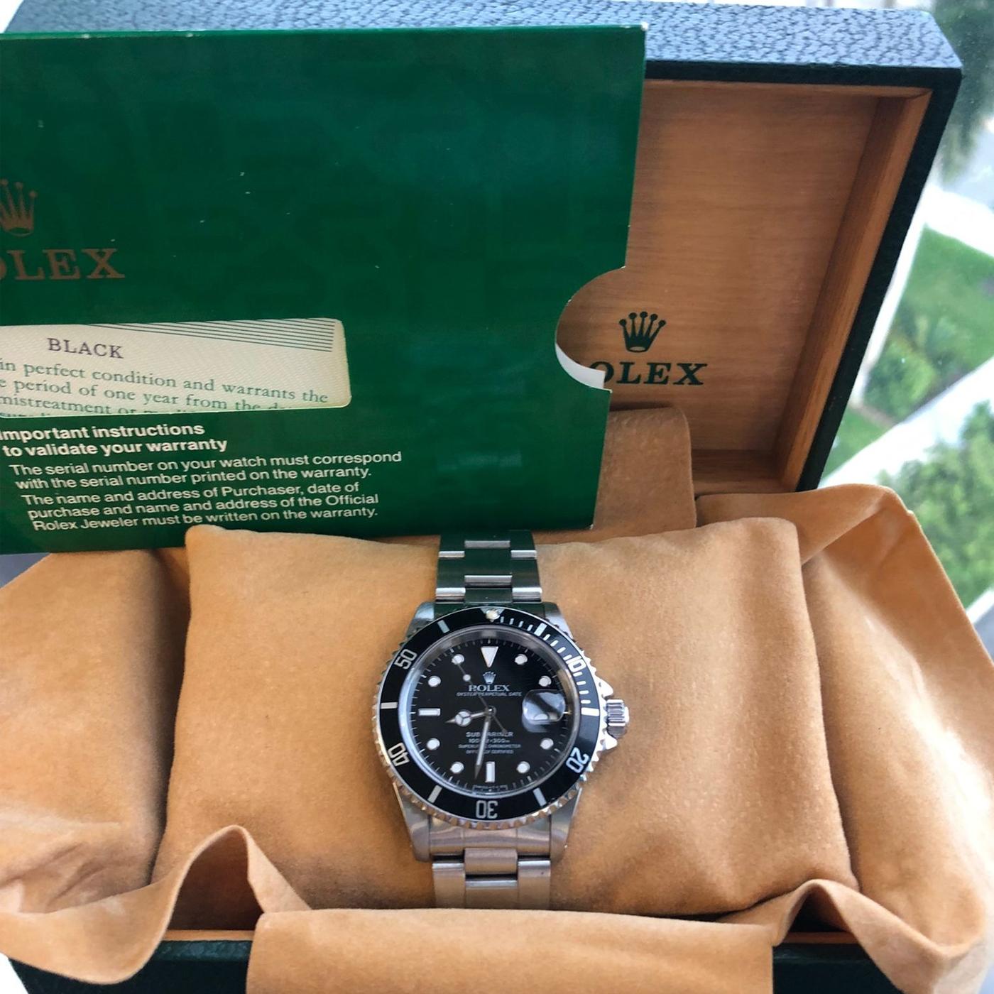 Men's Rolex Submariner Date 40mm Black Dial Stainless Steel Oyster Watch 16610 For Sale