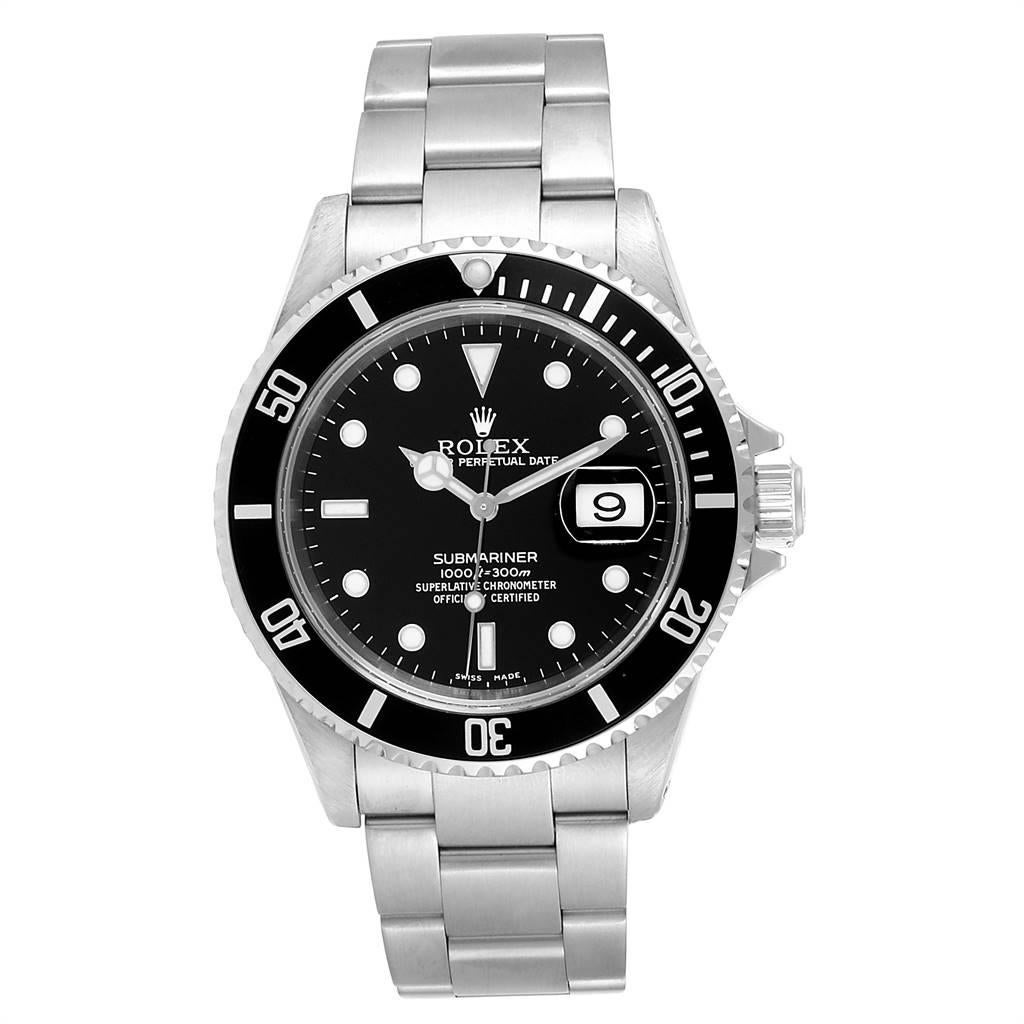 Rolex Submariner Date 40 Stainless Steel Automatic Mens Watch 16610. Officially certified chronometer self-winding movement. Stainless steel case 40.0 mm in diameter. Rolex logo on a crown. Special time-lapse unidirectional rotating bezel. Scratch