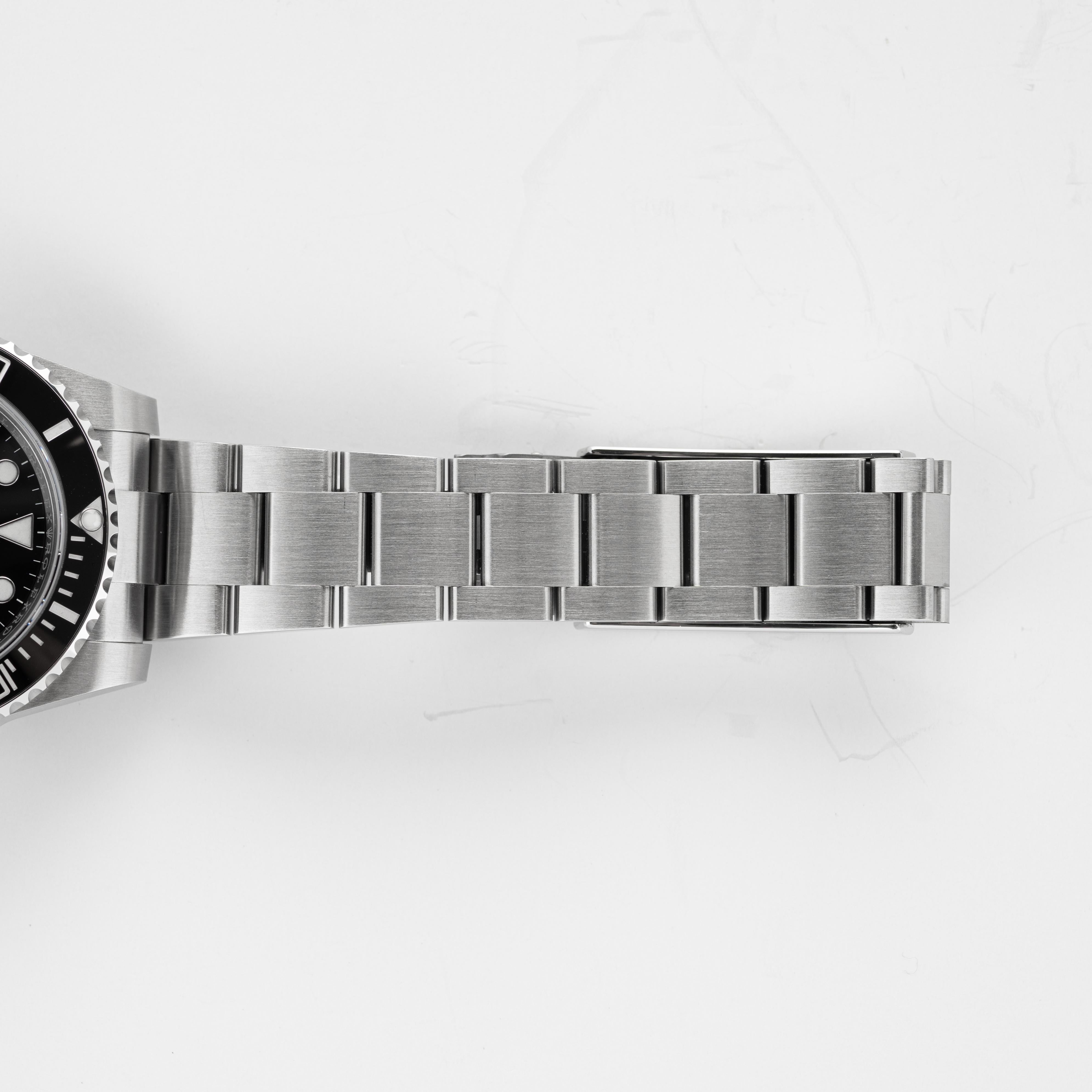 Women's or Men's Rolex Submariner Date 40mm 116610LN 2019 Unworn  For Sale