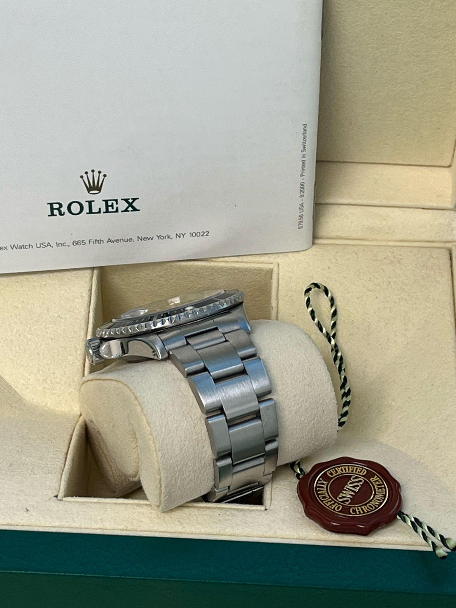 Montre homme Rolex Submariner Date 40mm Black Dial Oyster Steel Automatic 16610 en vente 9