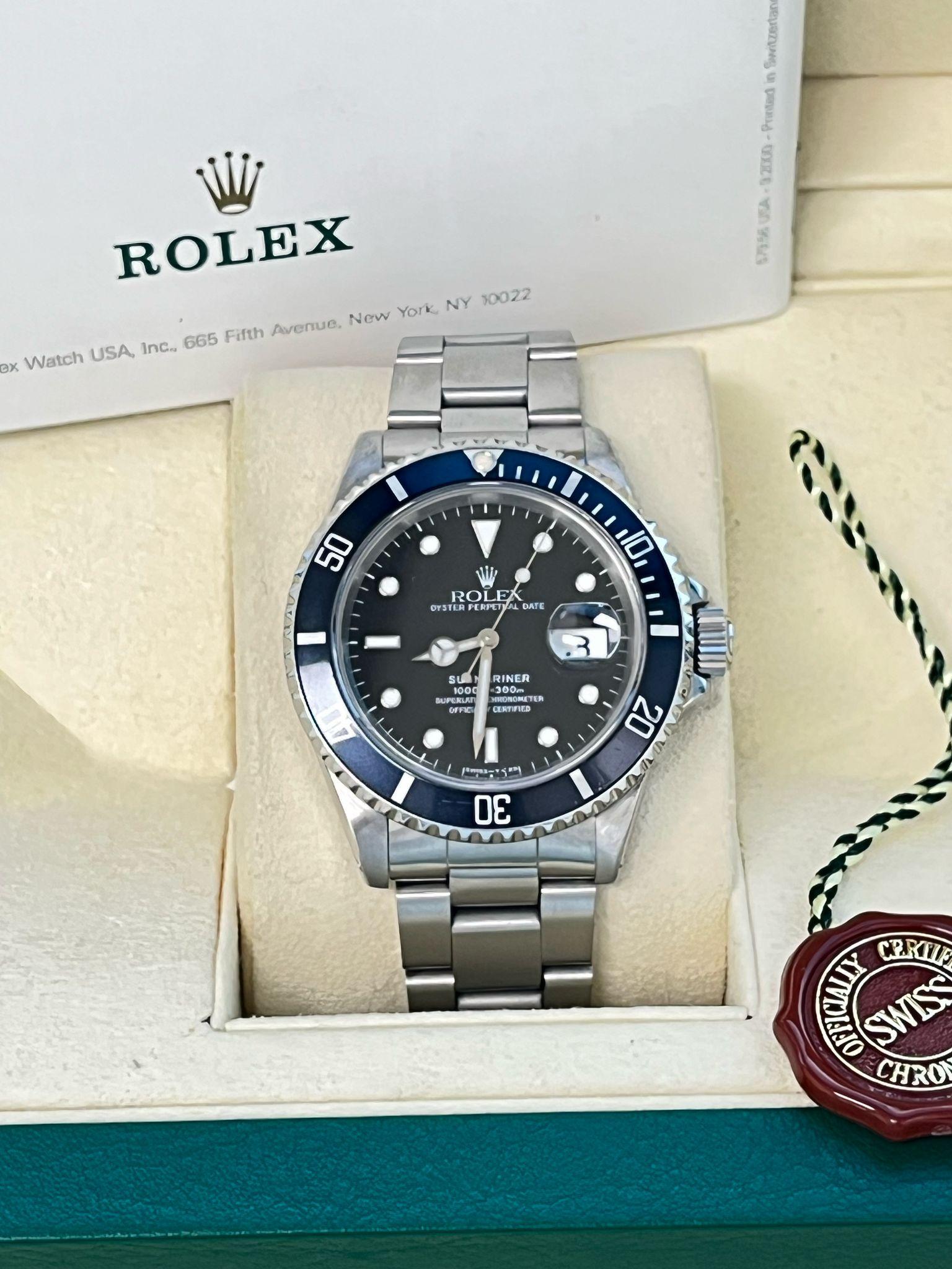 Montre homme Rolex Submariner Date 40mm Black Dial Oyster Steel Automatic 16610 en vente 4